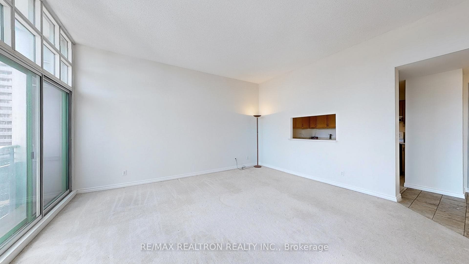1901 Yonge Street Unit 401 photo 9