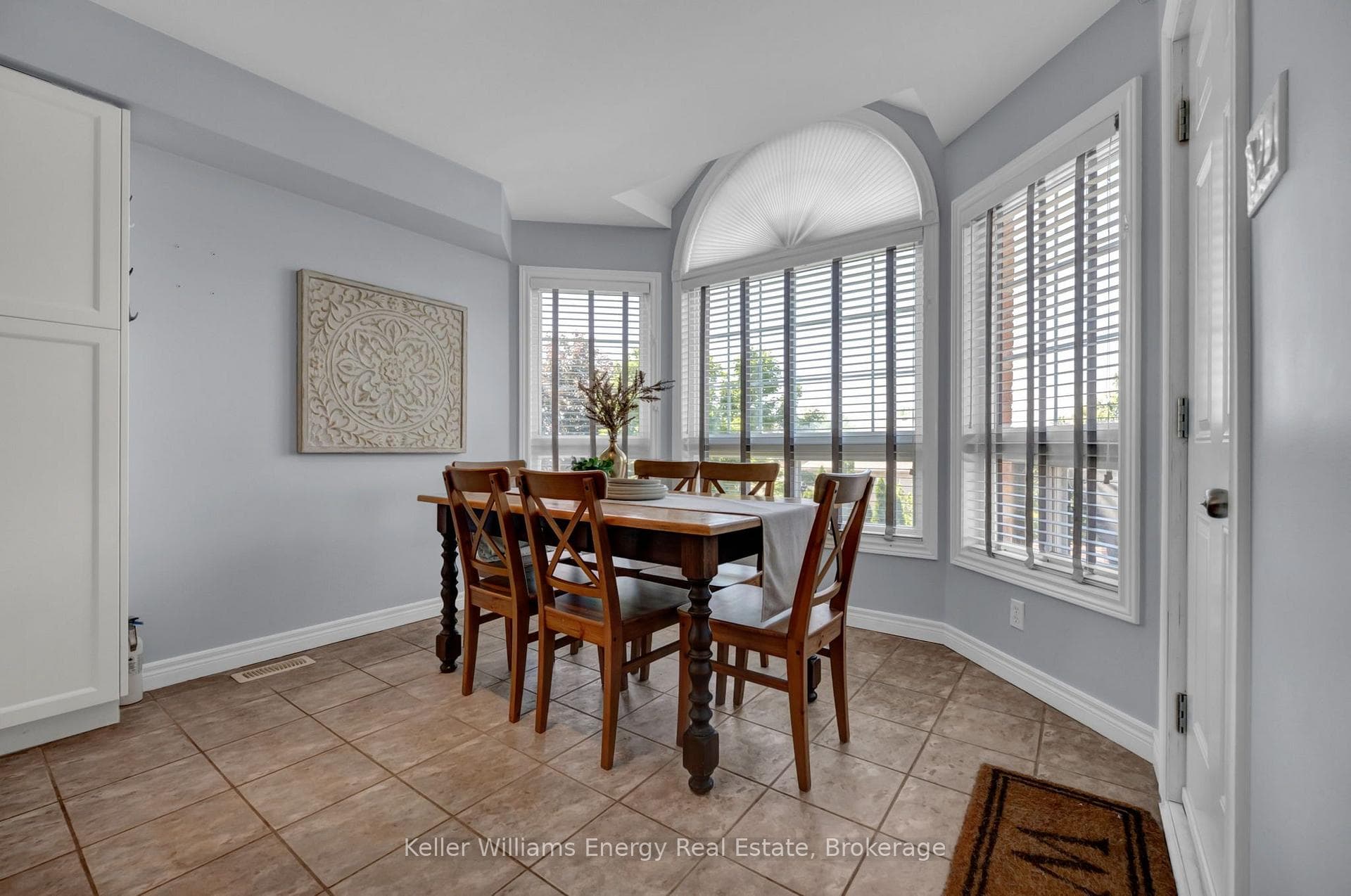 1502 Clearbrook Drive photo 13