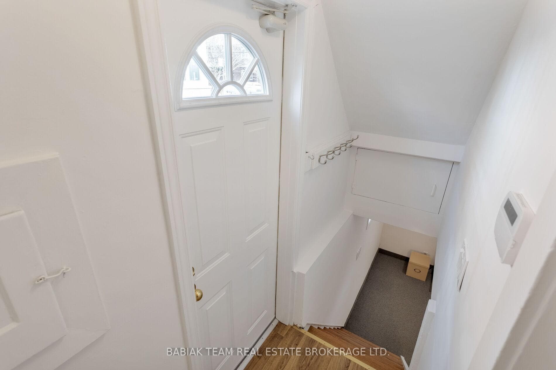 88 Watson Avenue photo 24