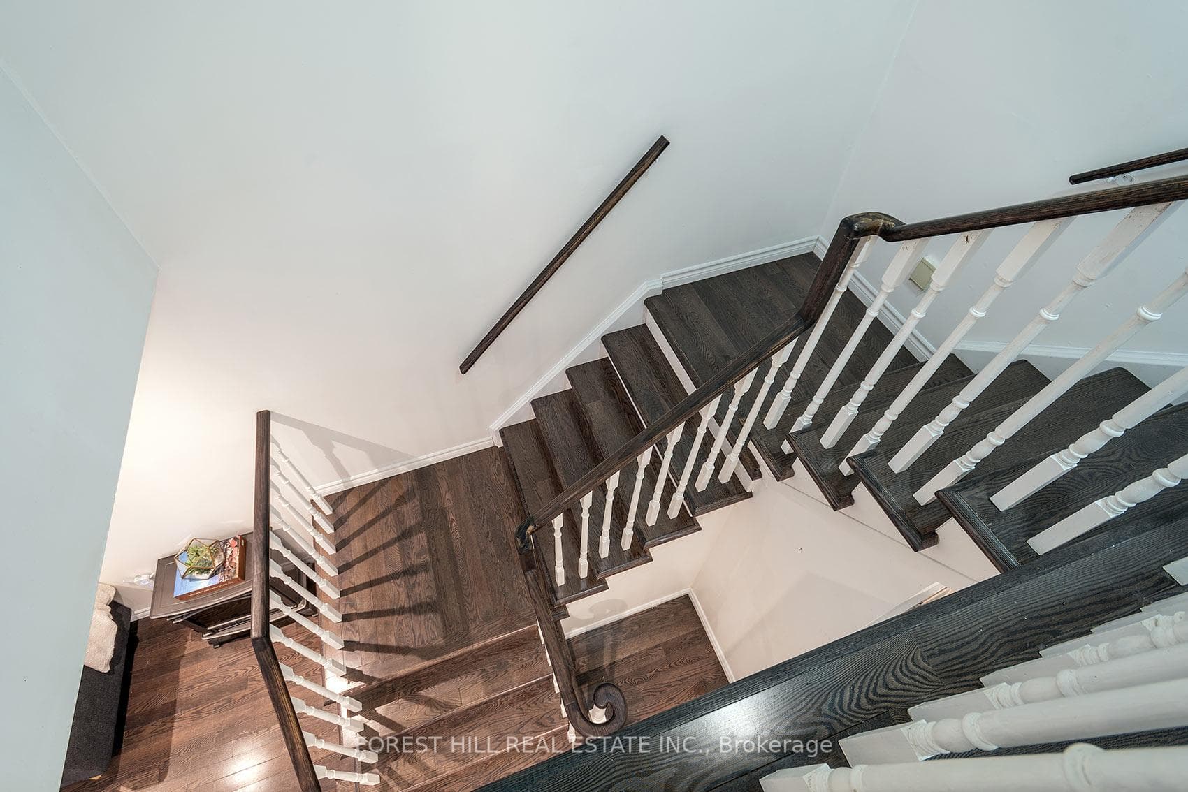 28 Lansbury Court photo 19