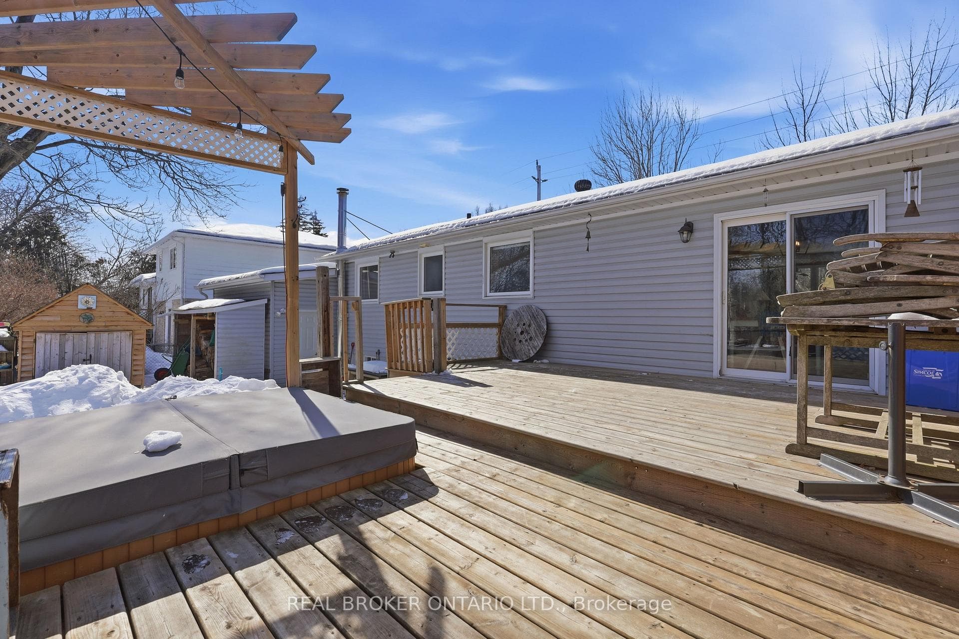 9 Pine Park Boulevard photo 37