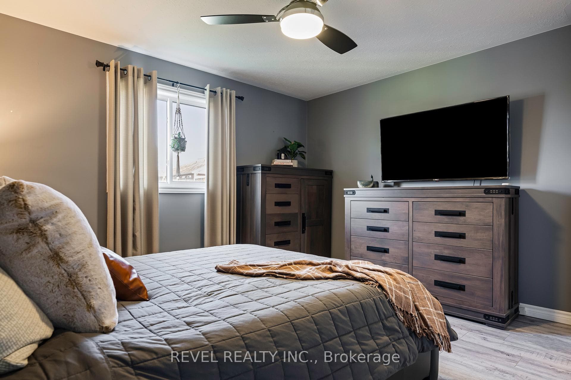 771 Princess Street photo 15