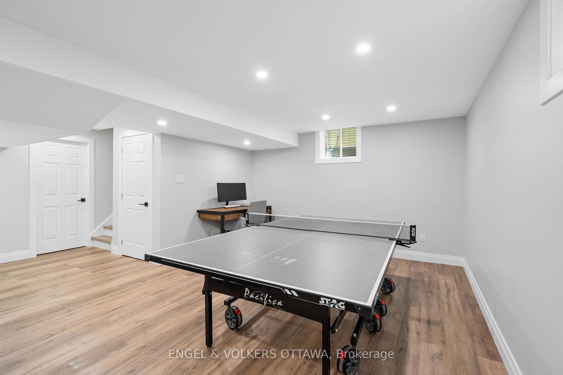416 Vendevale Avenue photo 34