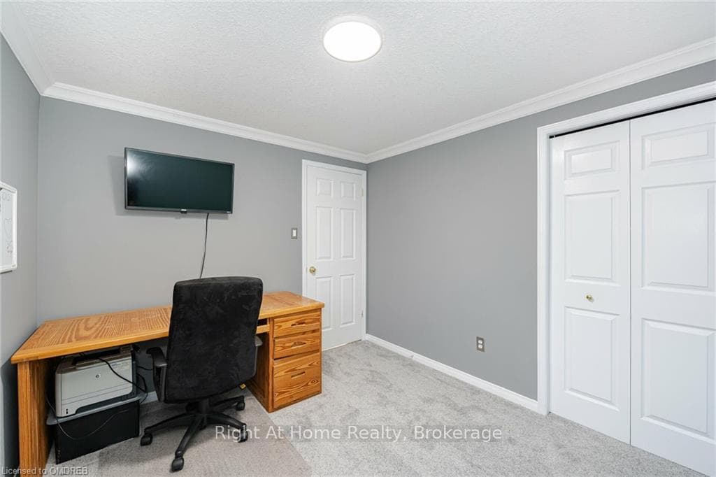 37 BISCAYNE Crescent photo 28