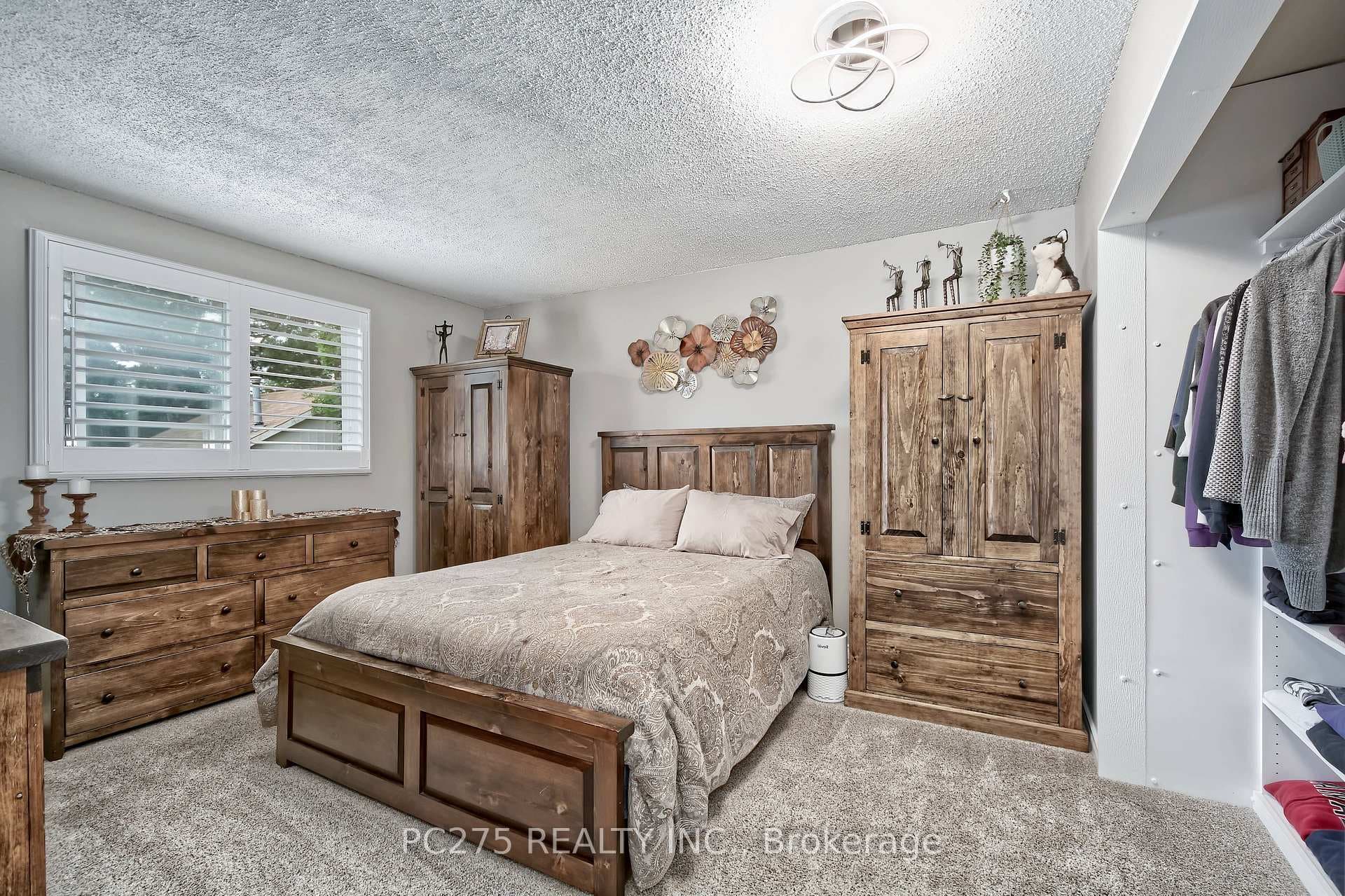 485 Ferndale Avenue photo 21