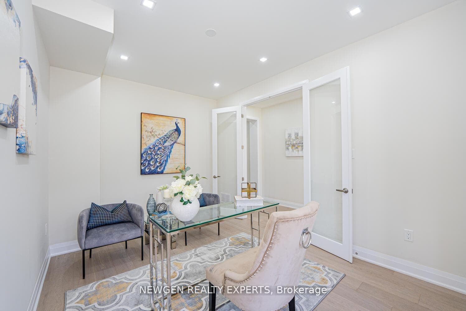 53 Lipscott Drive photo 9