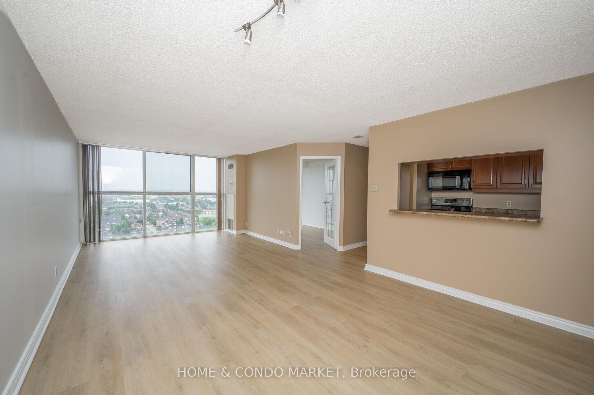 25 Trailwood Drive Unit 2304 photo 7