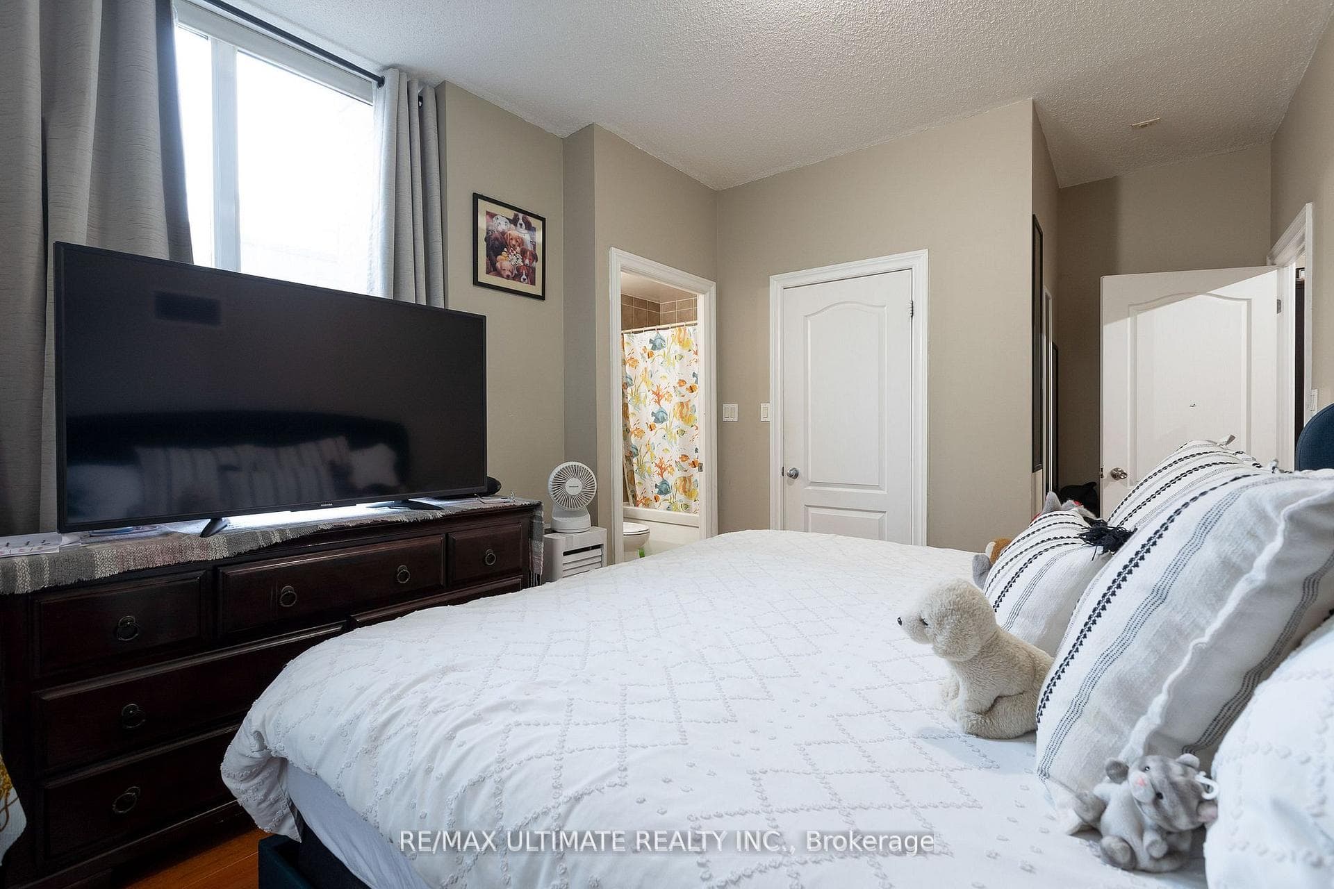 2772 Keele Street Unit 105 photo 23