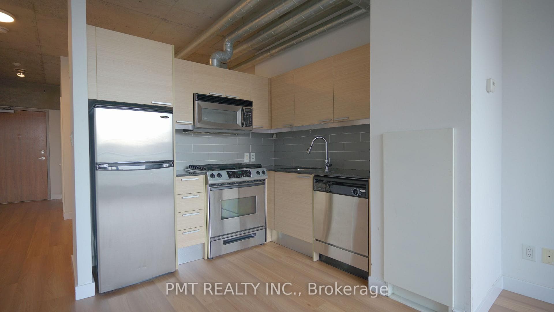 169 John Street Unit 803 photo 6