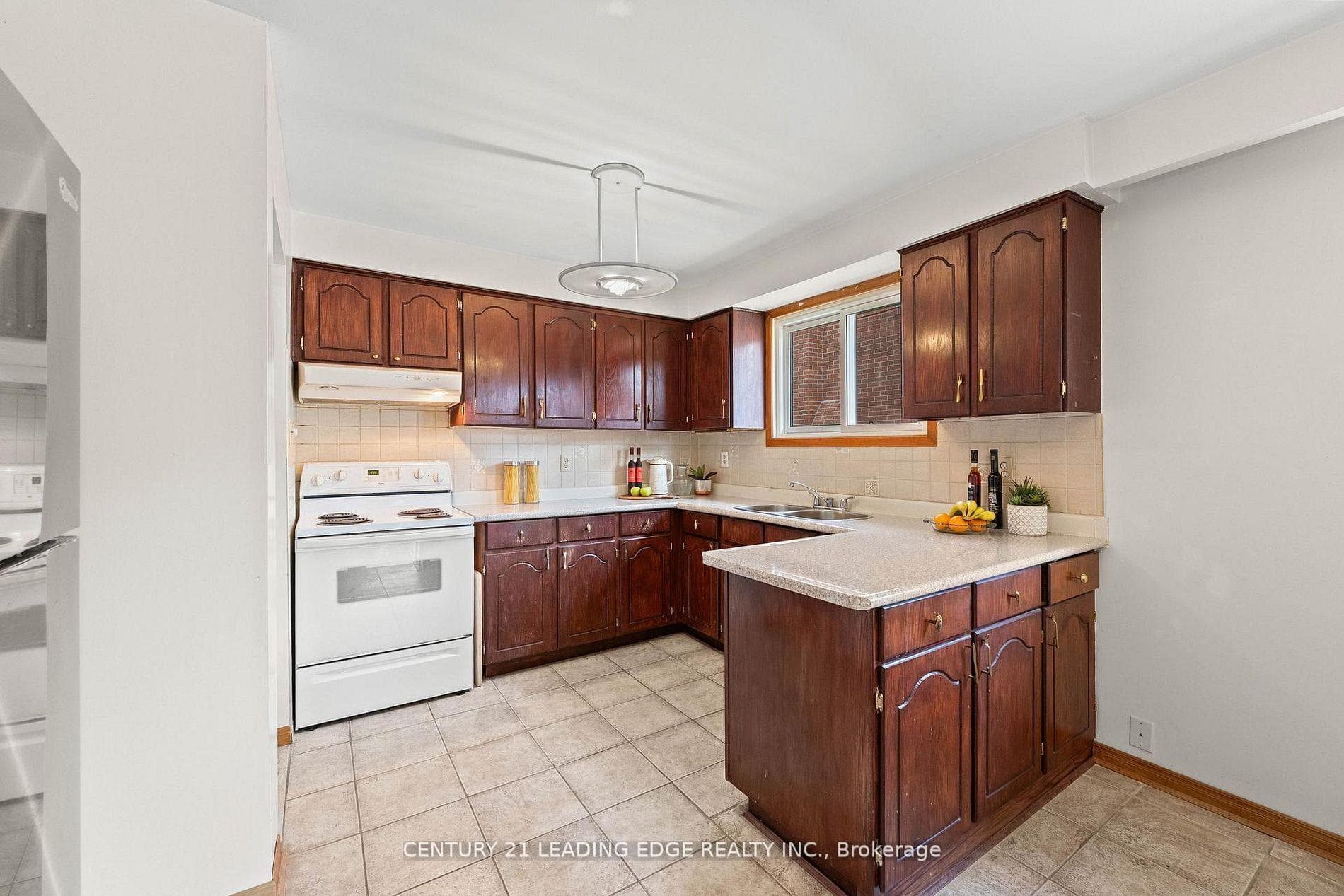 881 Blairholm Avenue photo 15