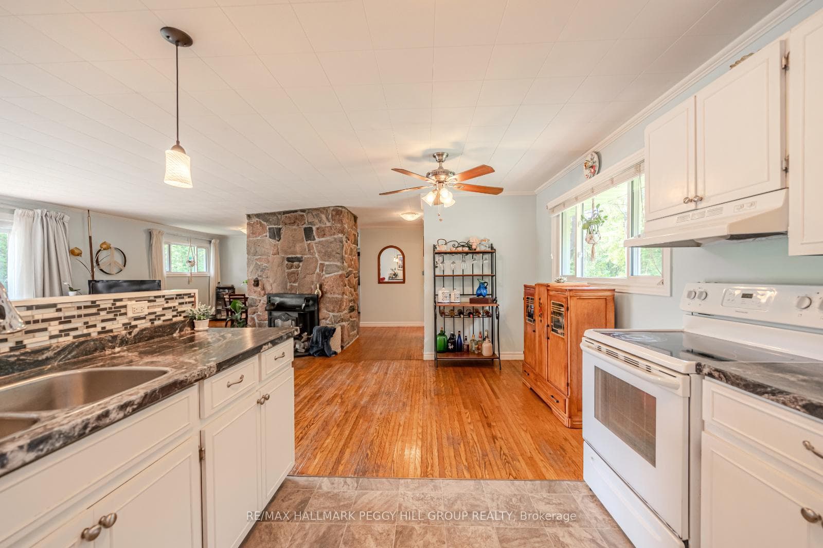 1010 Severn River Road photo 5