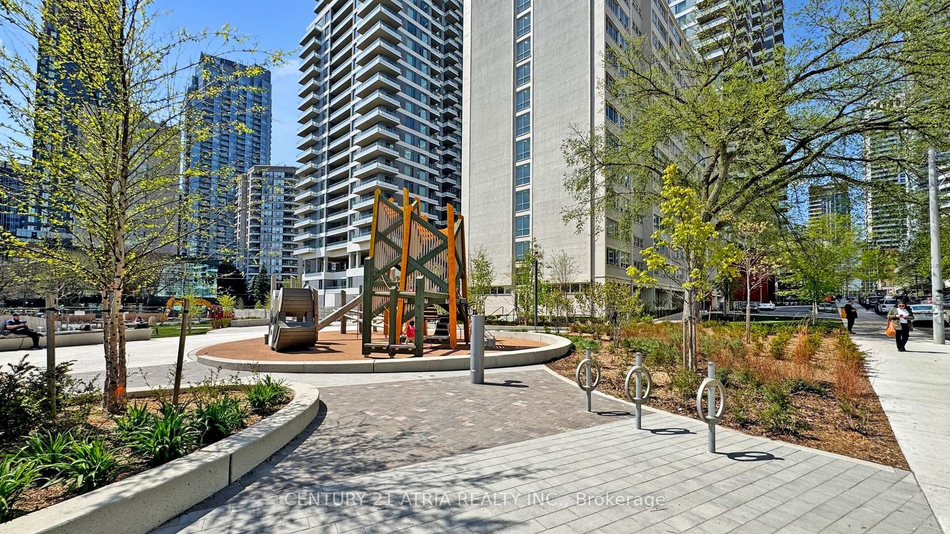 50 Dunfield Avenue Unit 1517 photo 22