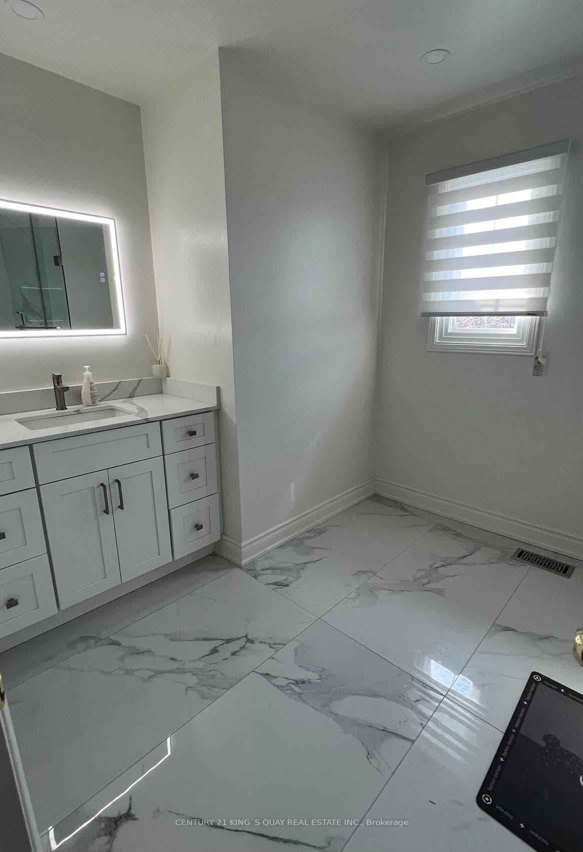 75 Cairns Drive photo 12