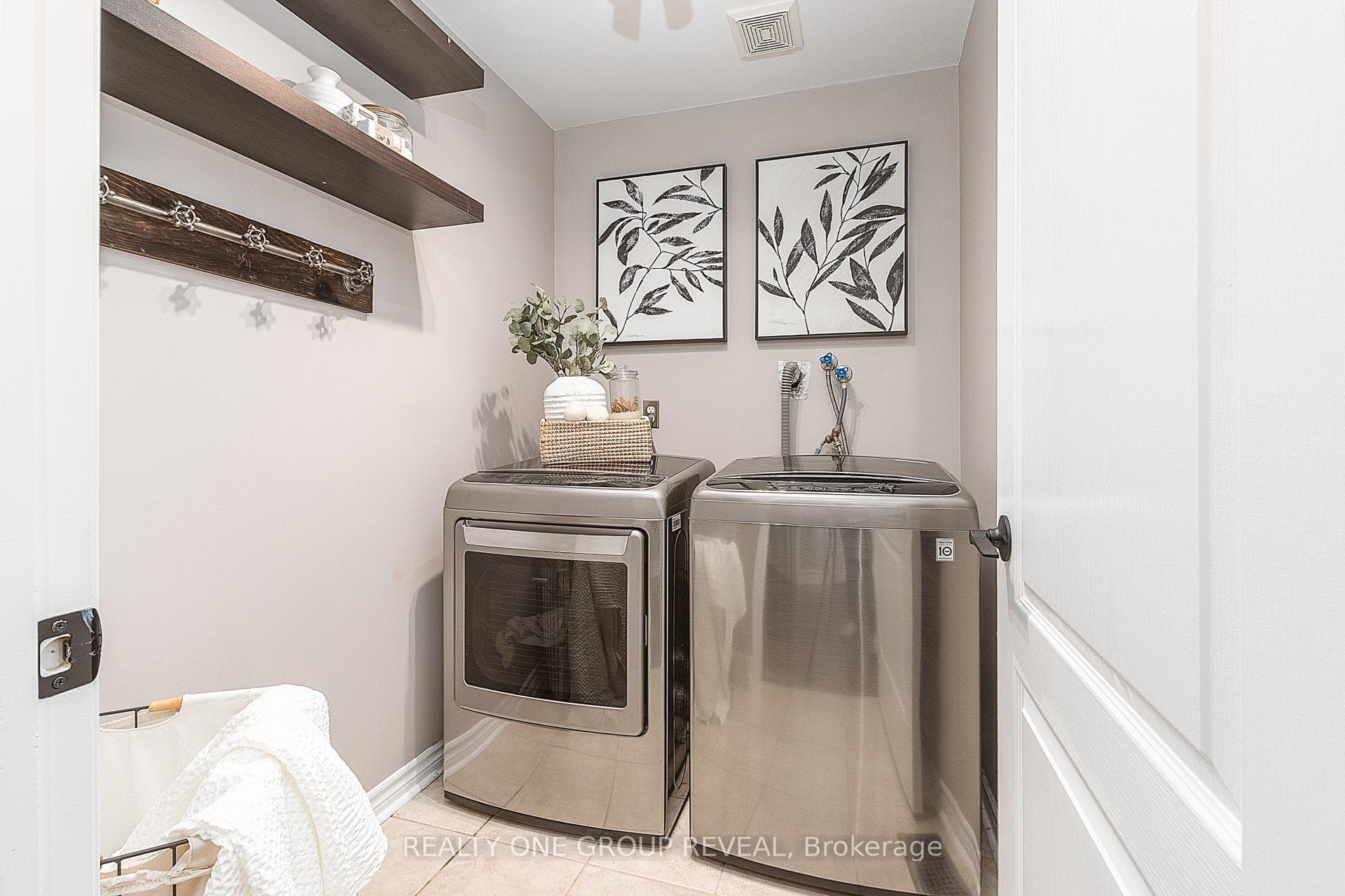 114 Argent Street photo 23