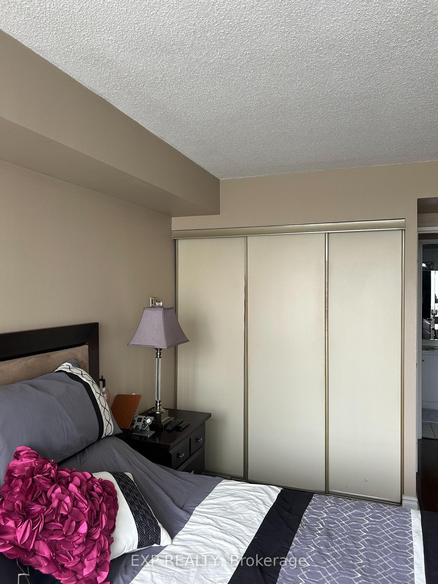 22 Clarissa Drive Unit 306 photo 6