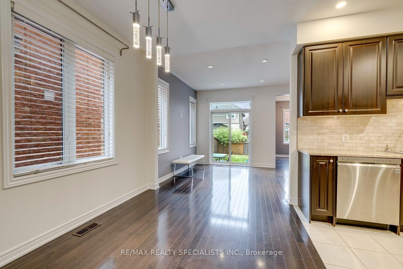 20 Wellman Crescent photo 12