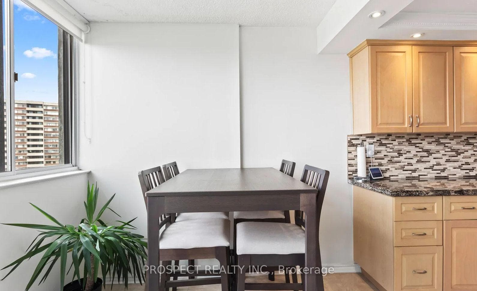 80 Antibes Drive Unit 1201 photo 10