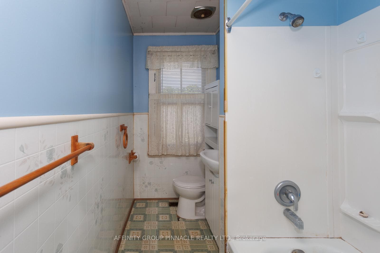 290 Pigeon Creek Road photo 21