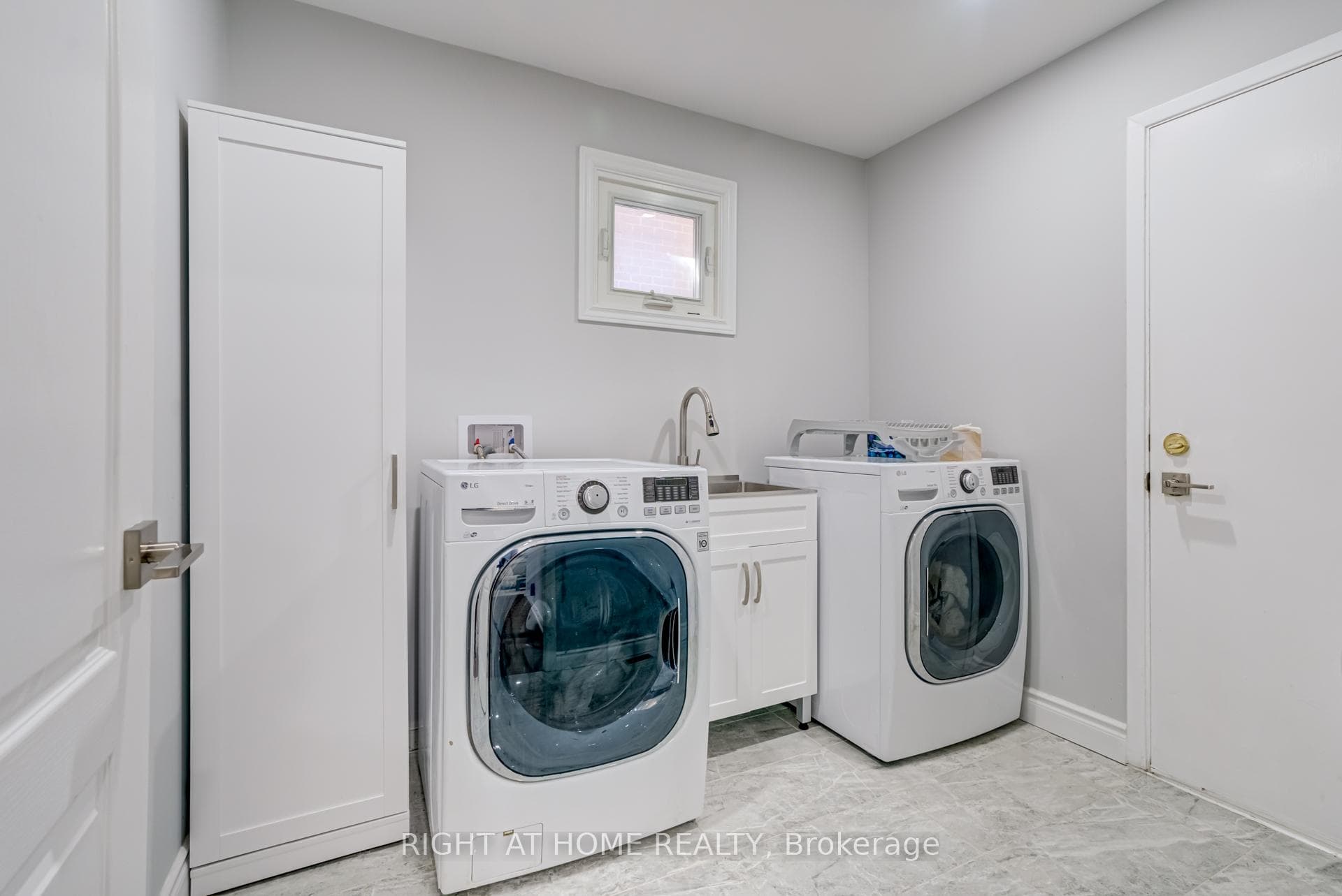 373 Killian Road photo 22