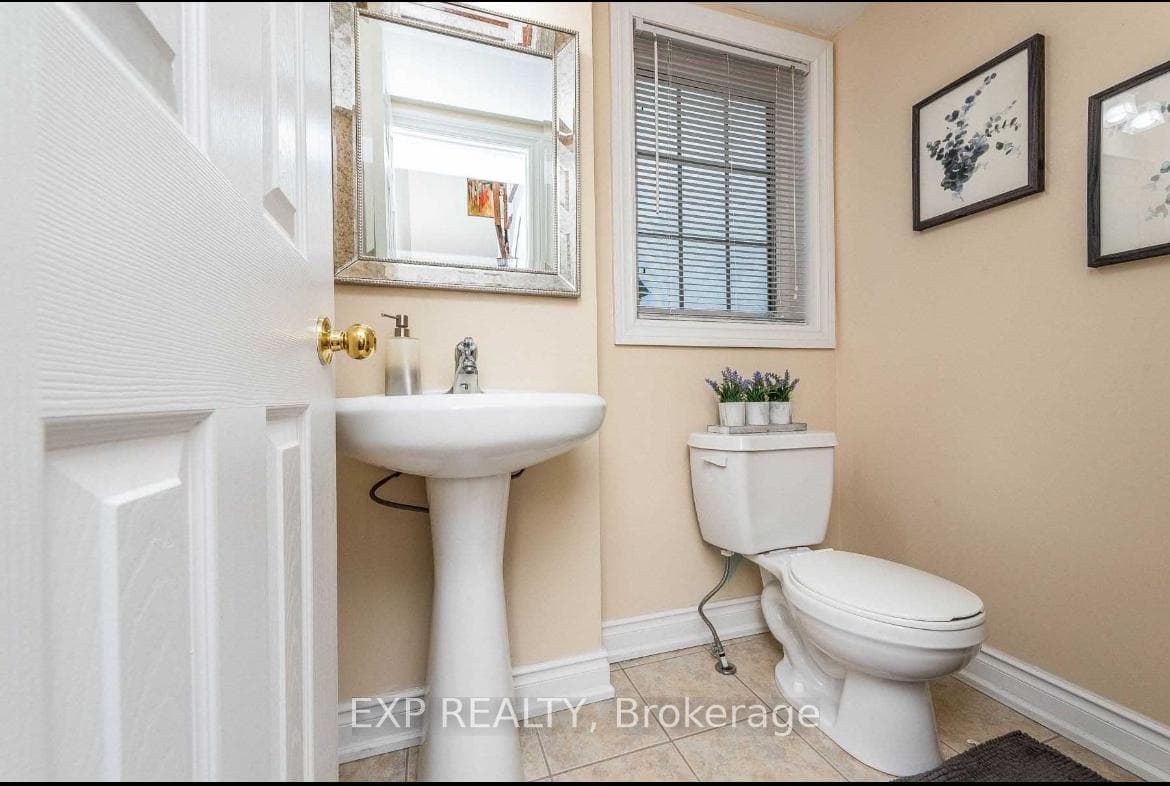 20 Blunden Road photo 16