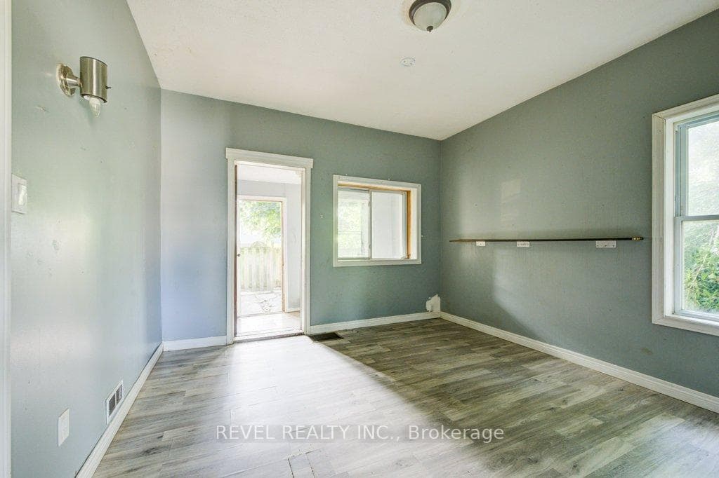 150 Stanley Street photo 20