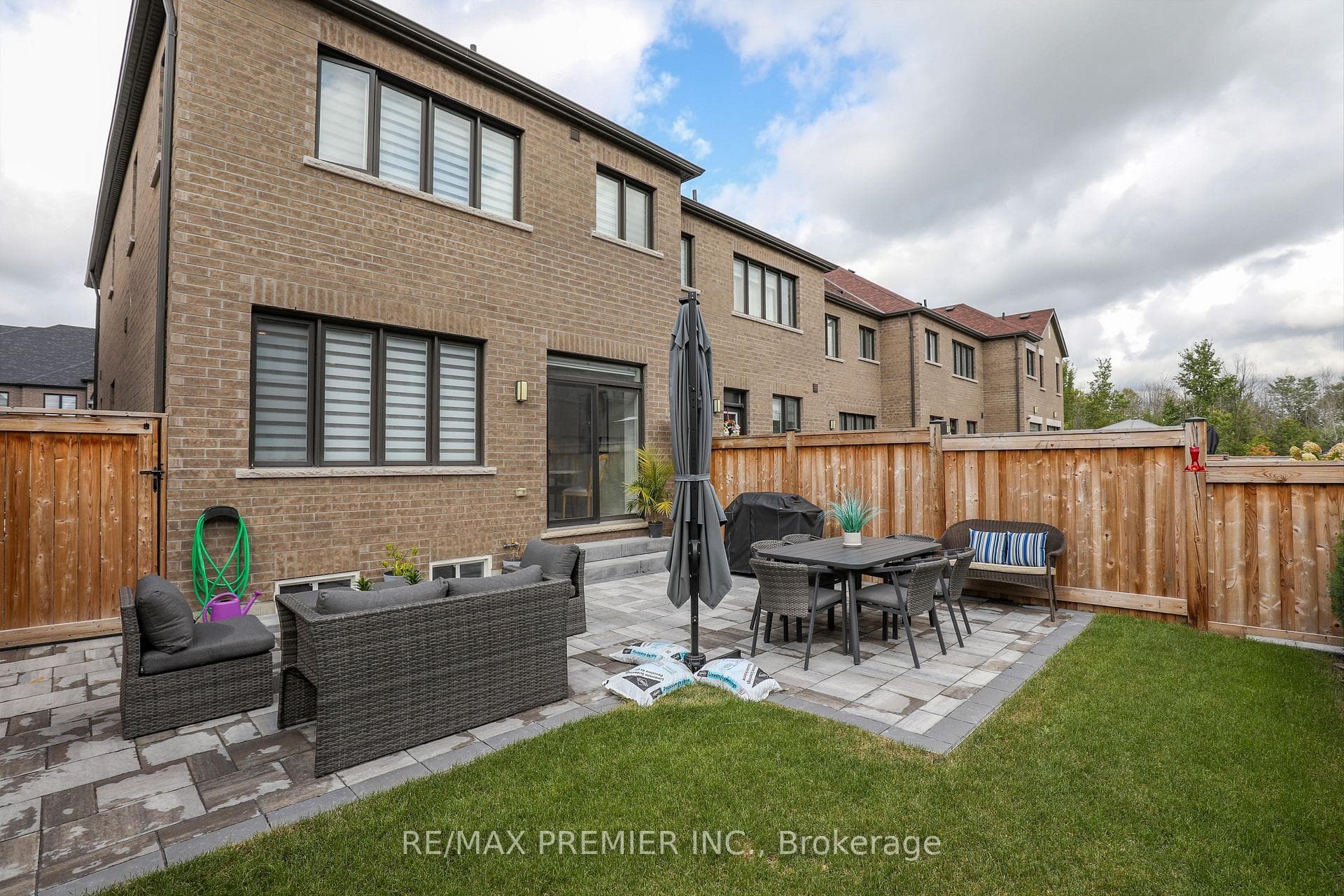 75 Landolfi Way photo 30