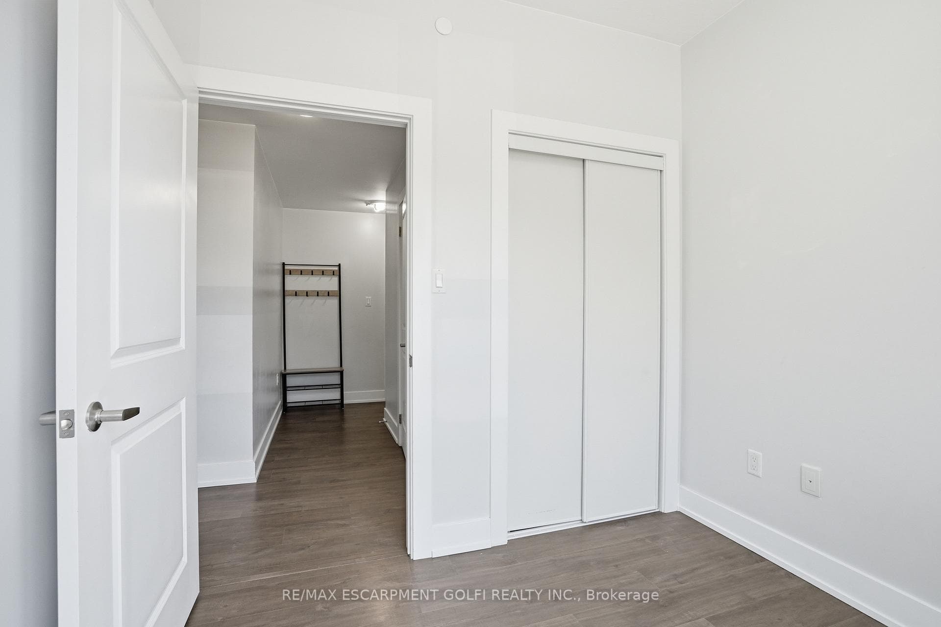 101 SHOREVIEW Place Unit 129 photo 17
