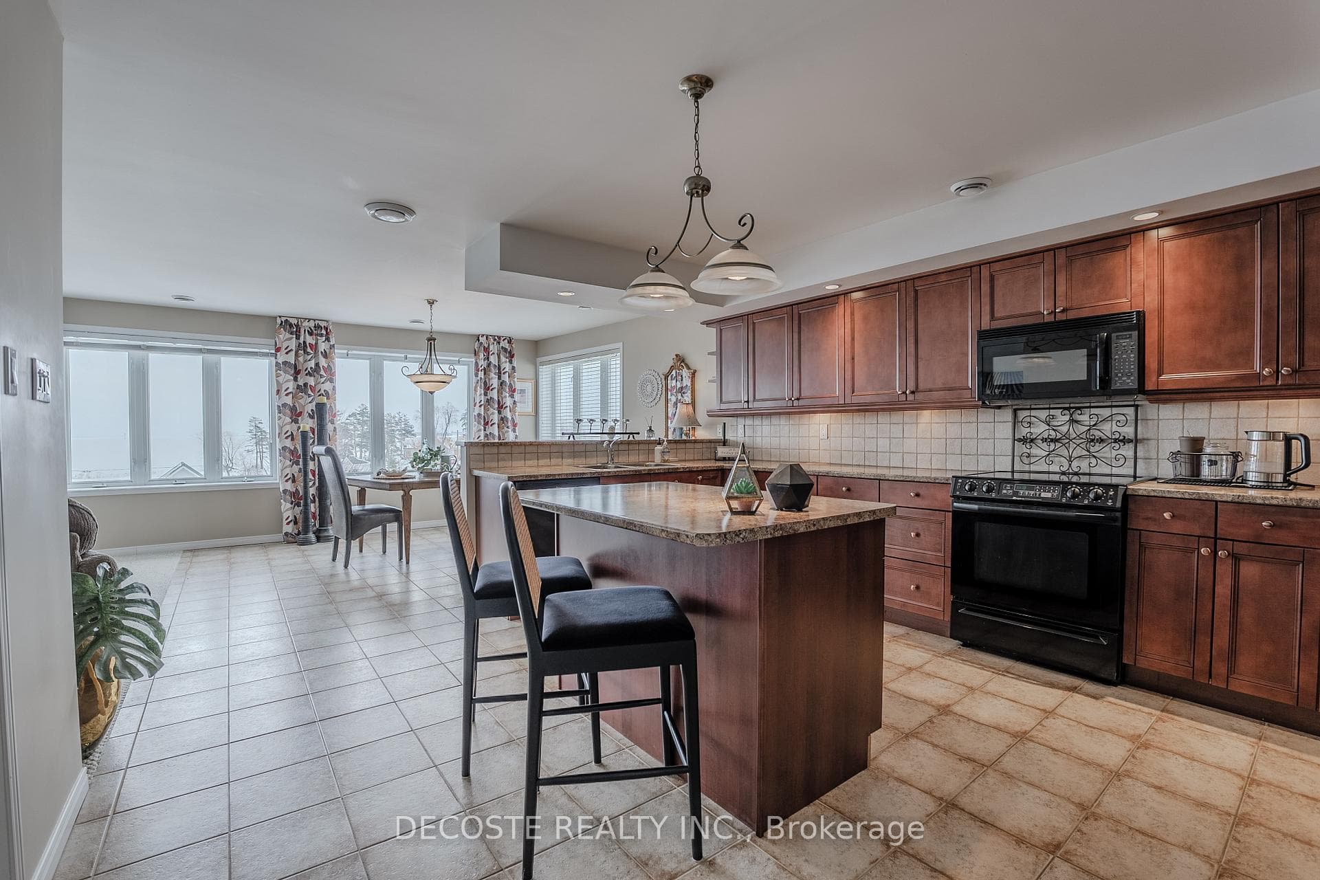 6780 Pilon Point Road photo 3