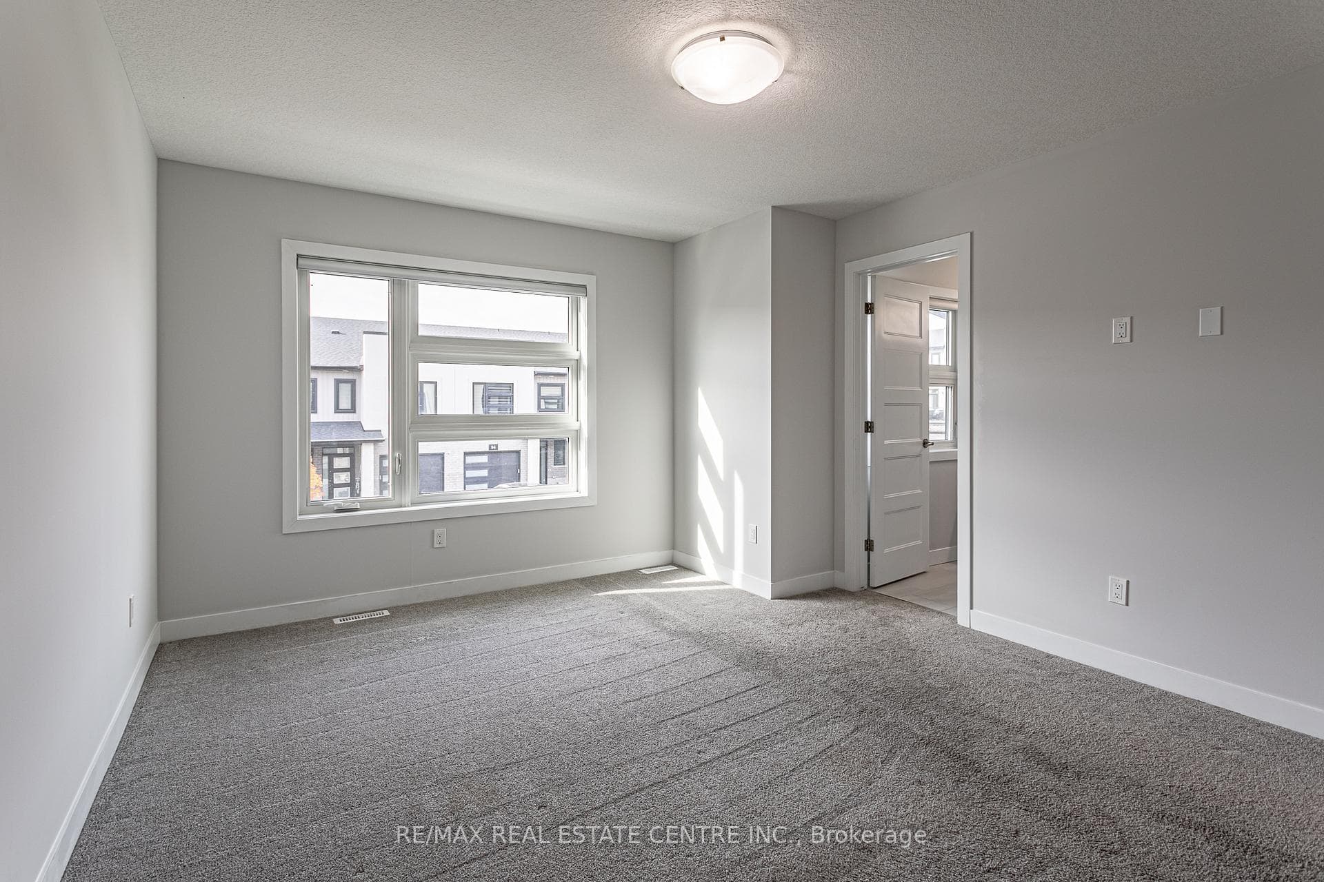 3380 Singleton Avenue Unit 93 photo 19