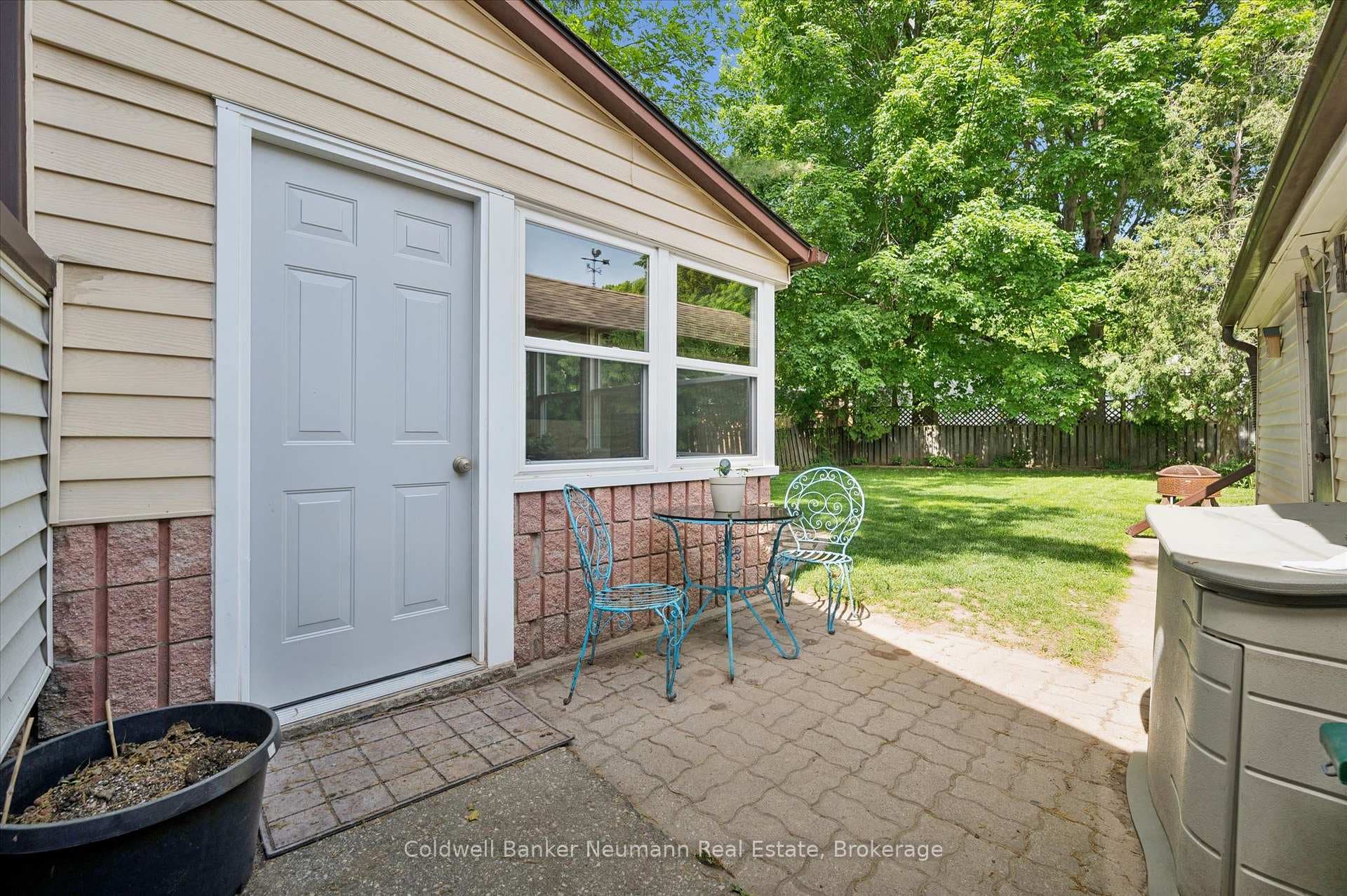 153 Winston Boulevard photo 29
