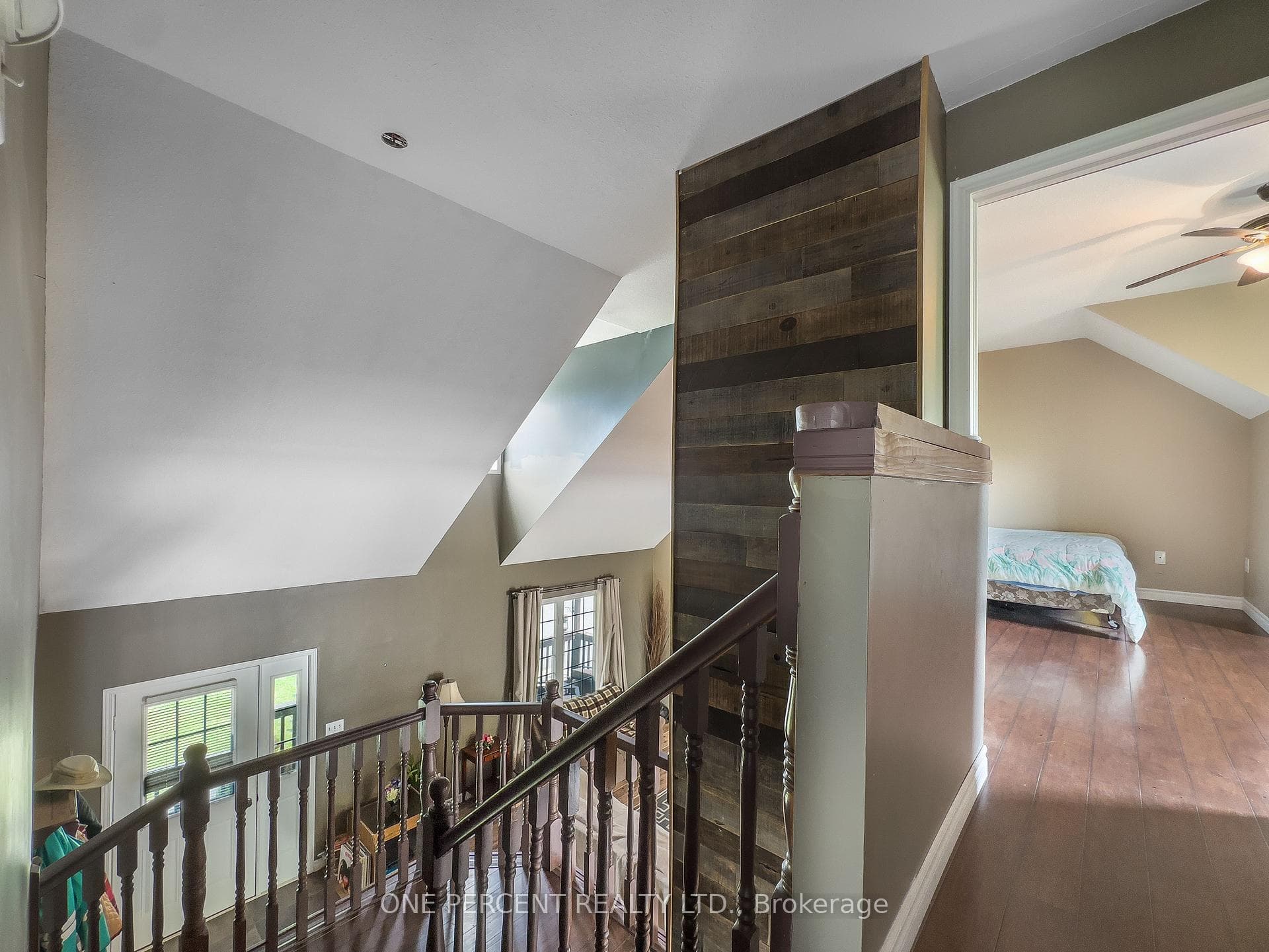 30 Woodridge Drive photo 19