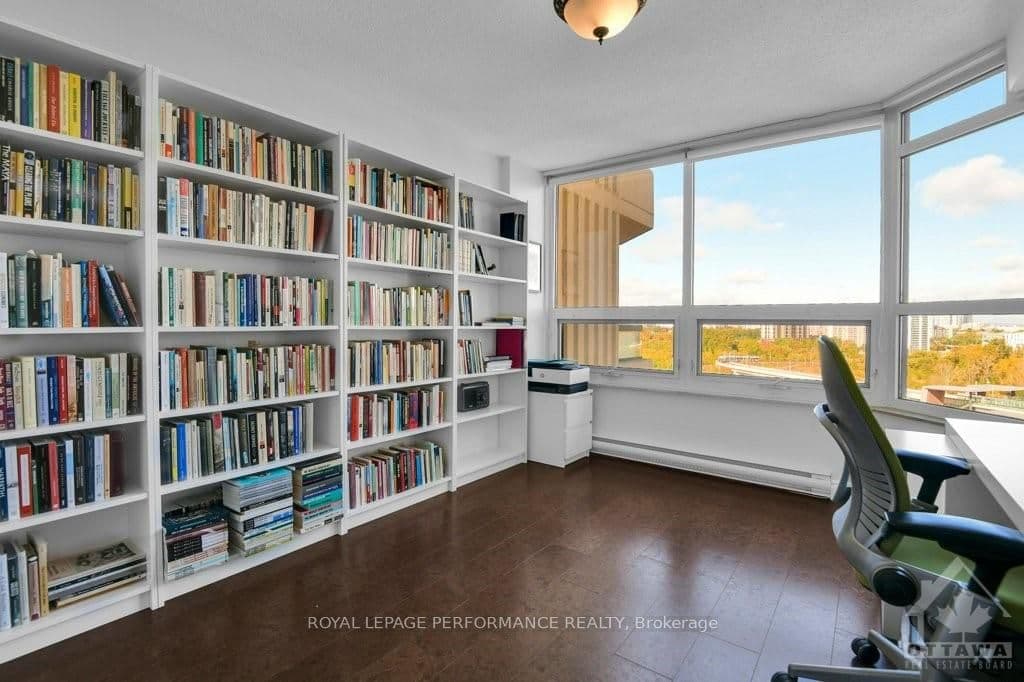 1510 RIVERSIDE Drive Unit 1202 photo 14