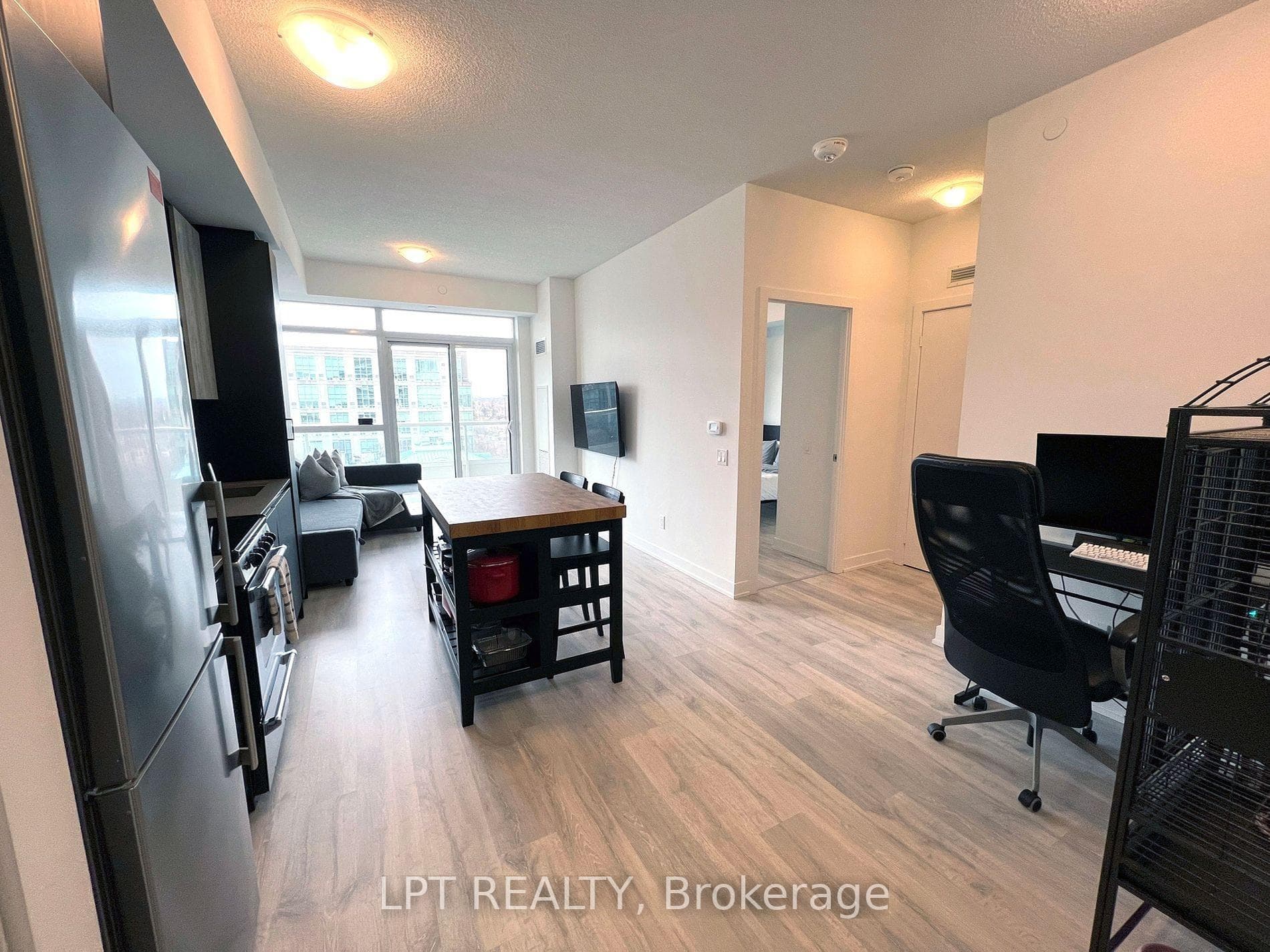 251 Manitoba Street Unit 1211 photo 4