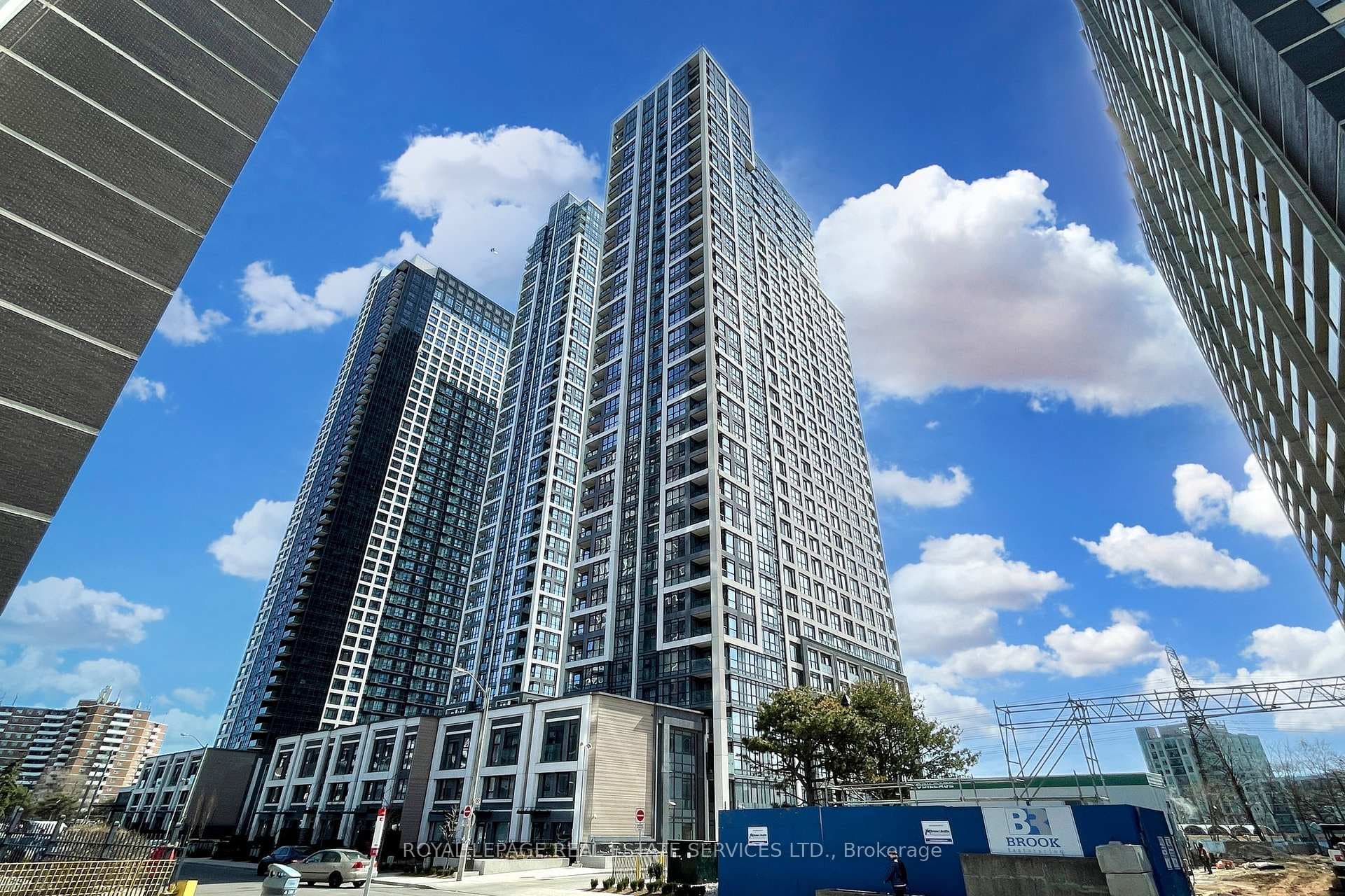 5 Mabelle Avenue Unit 3529 photo 1
