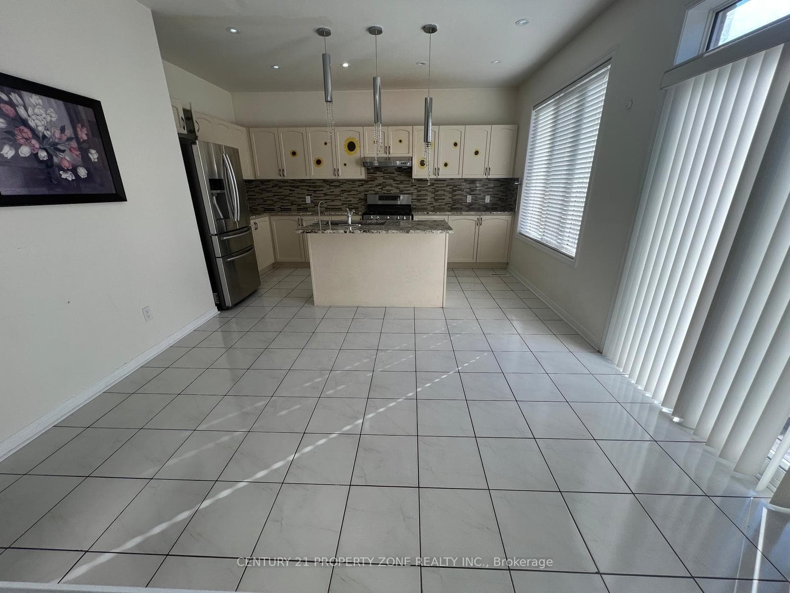 42 Arrowstone Court photo 13