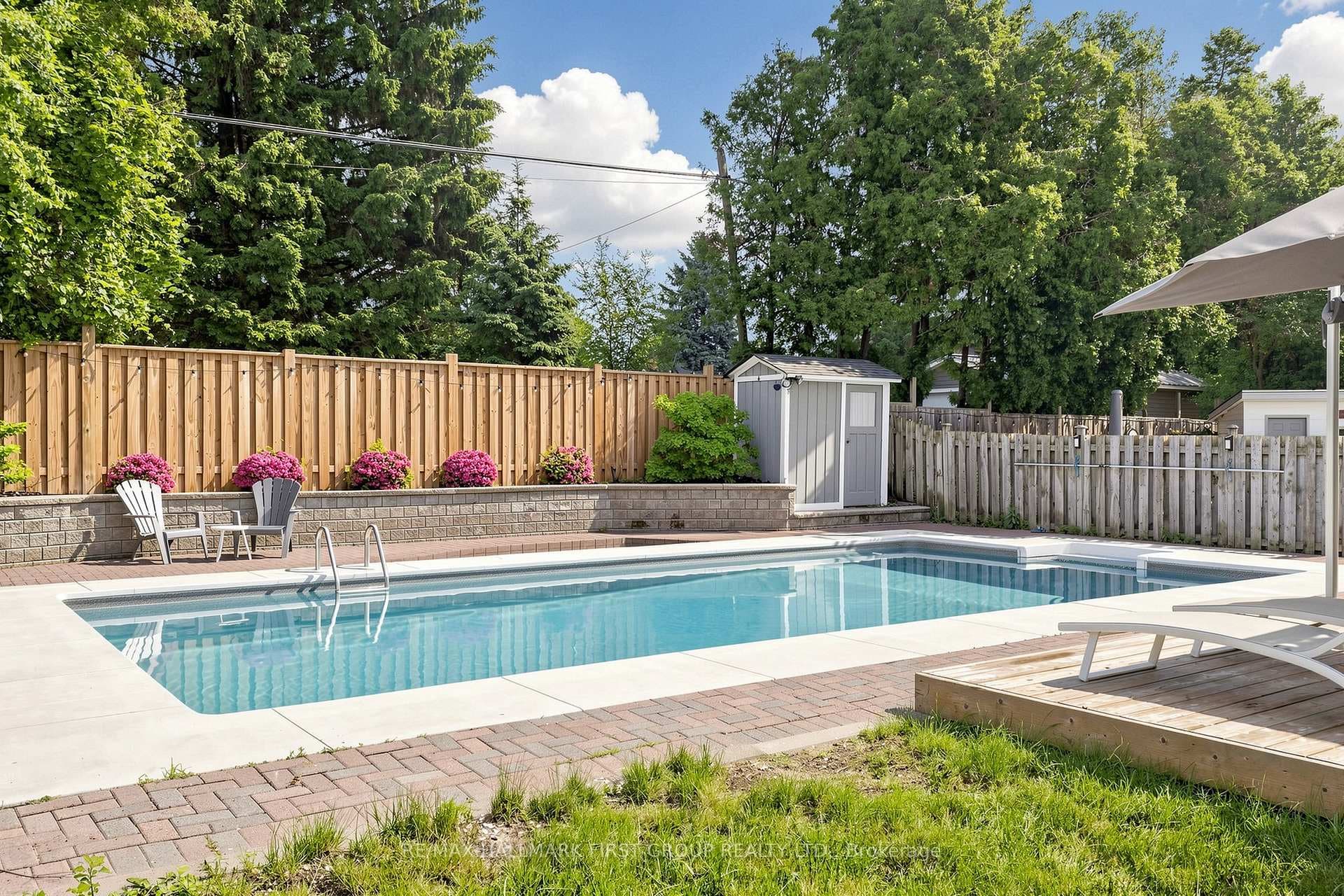 1746 Bronte Square photo 45