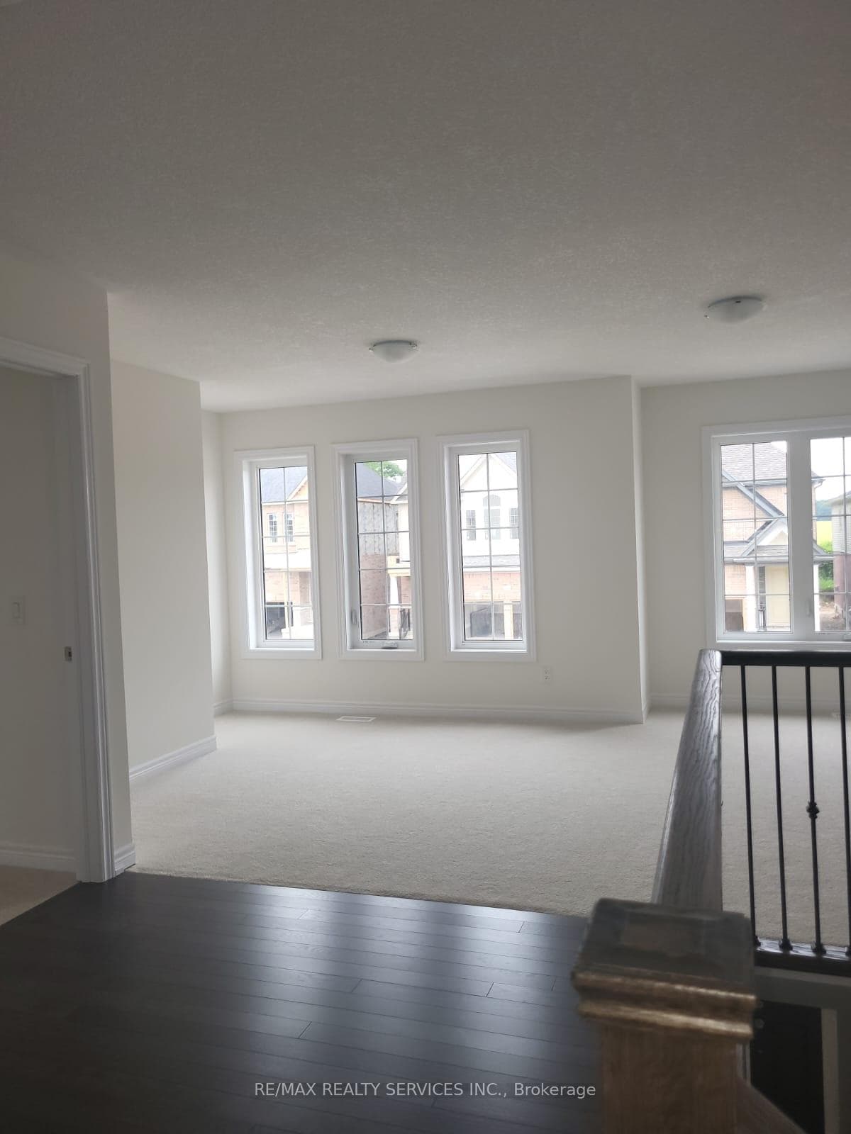 273 Broadacre Drive photo 11