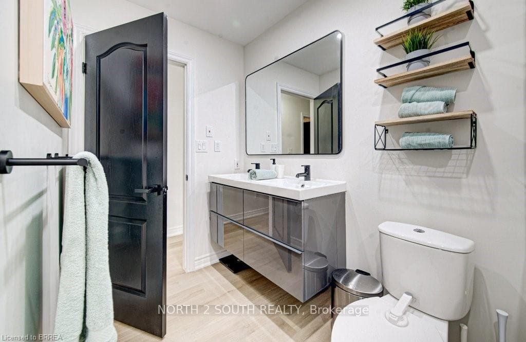 22 Long Lane photo 26