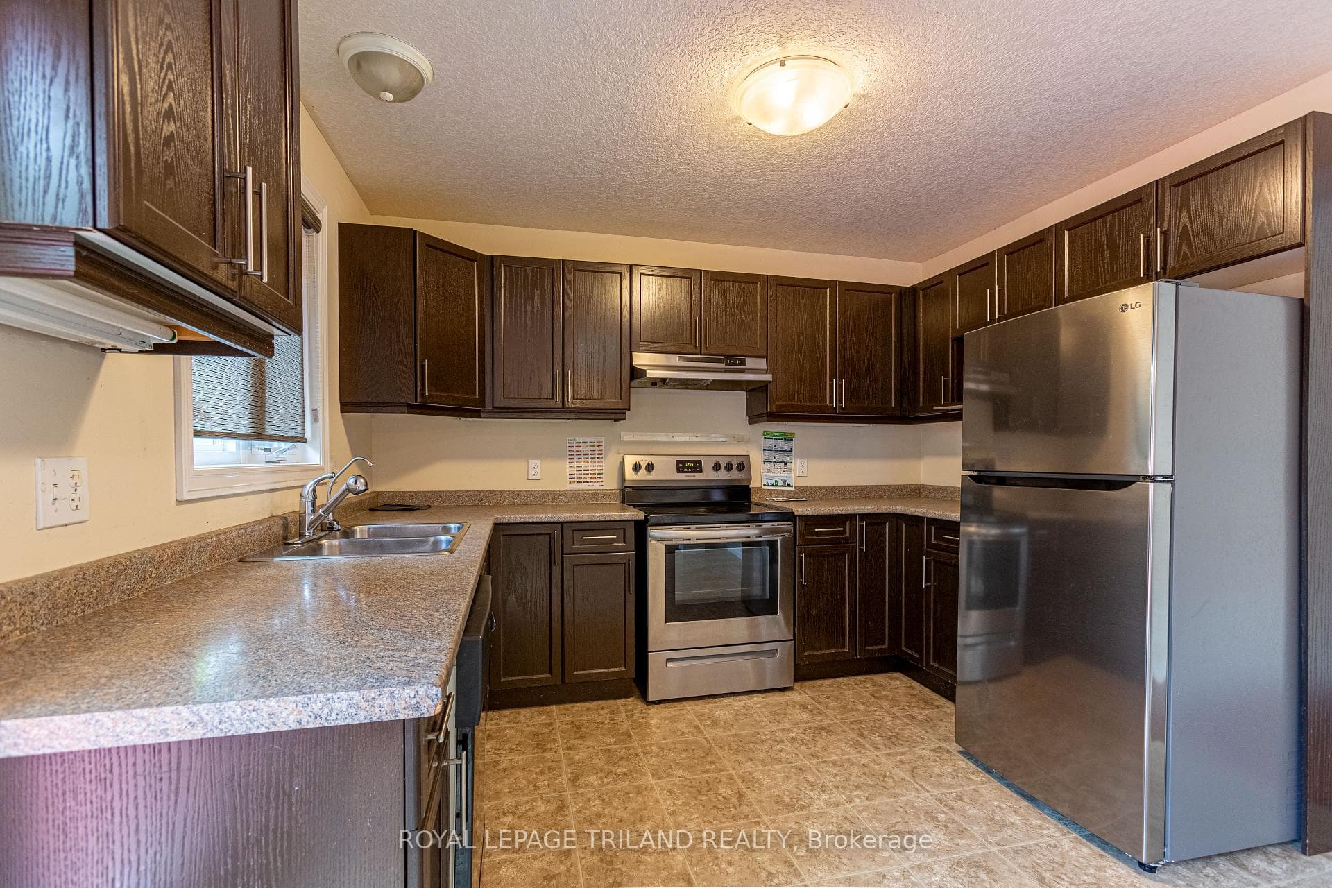 489 Mcmahen Street photo 21