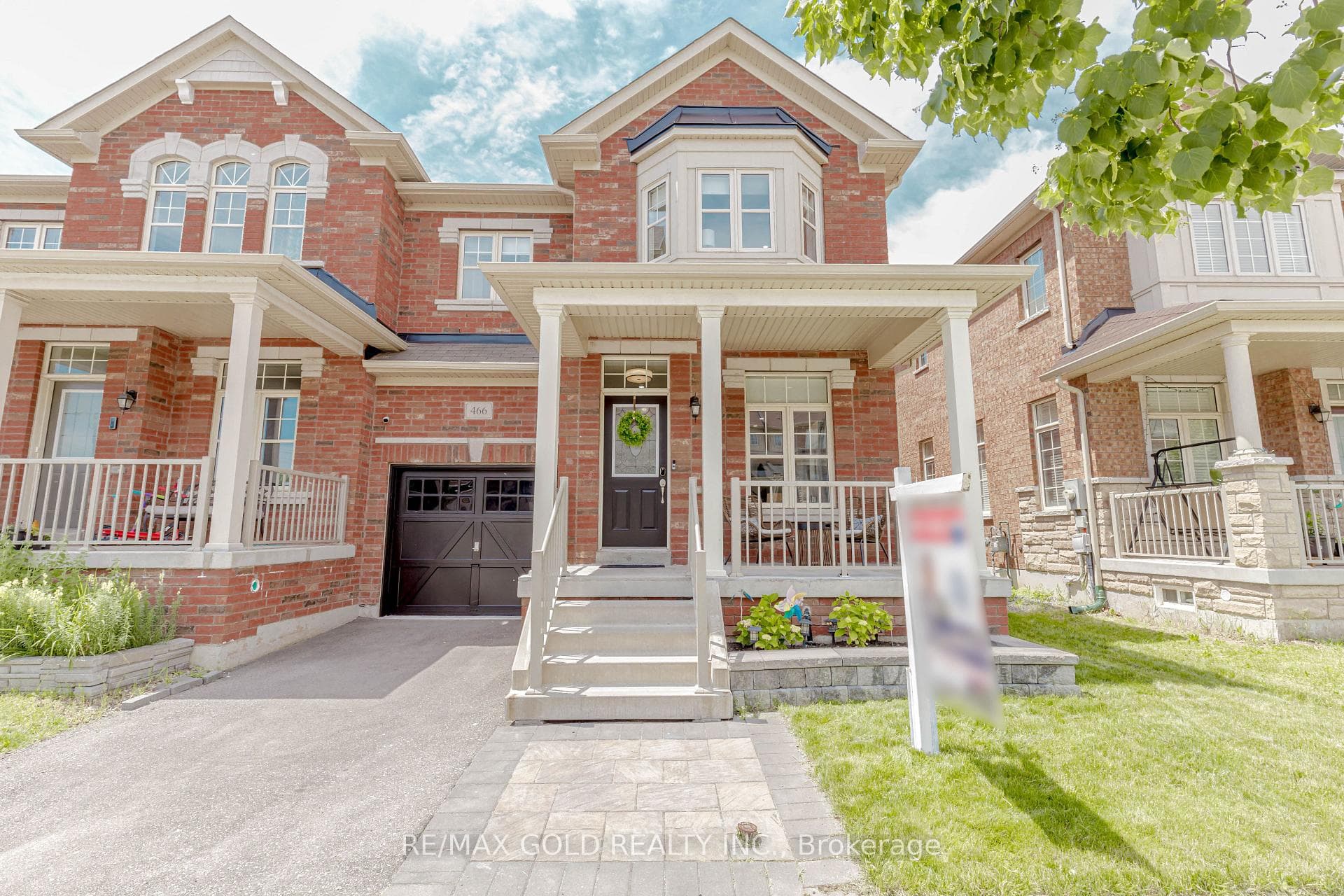 466 Terrace Way photo 2