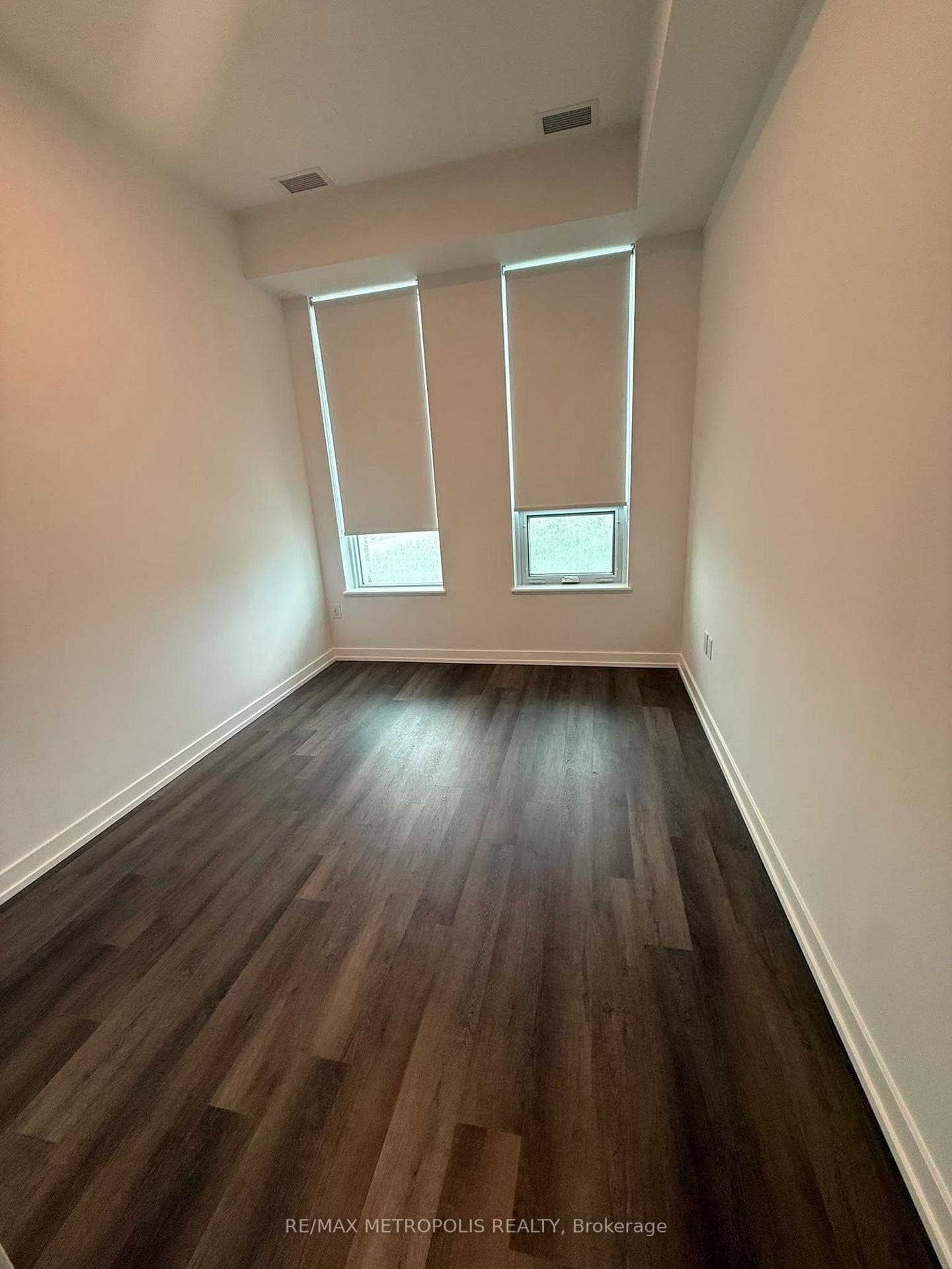 21 Meadowvale Road Unit 220 photo 4