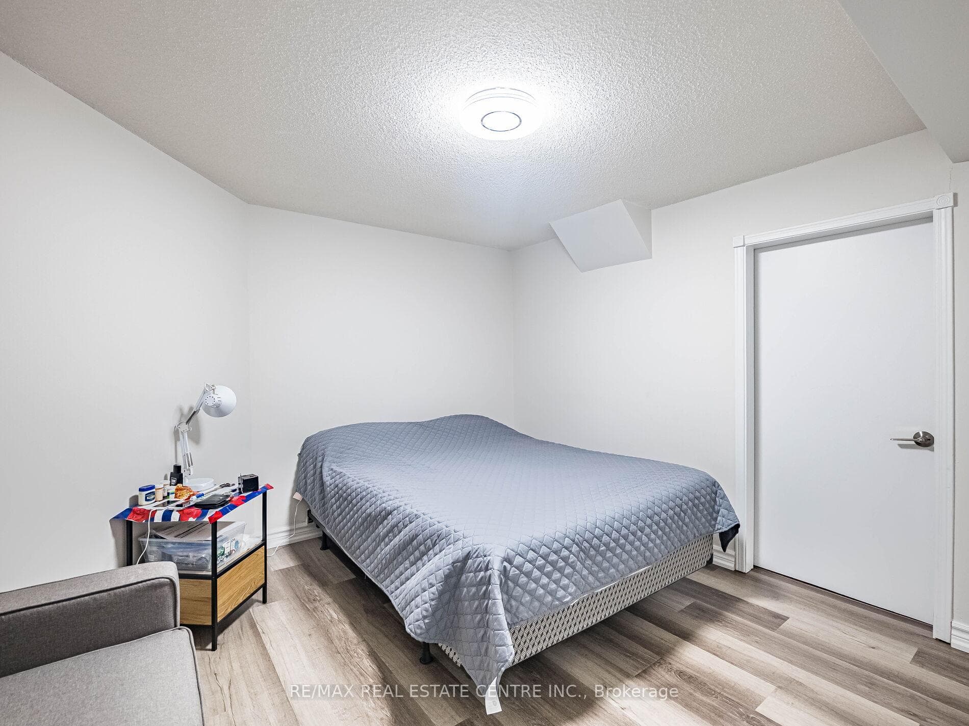 4 Lord Simcoe Drive photo 42