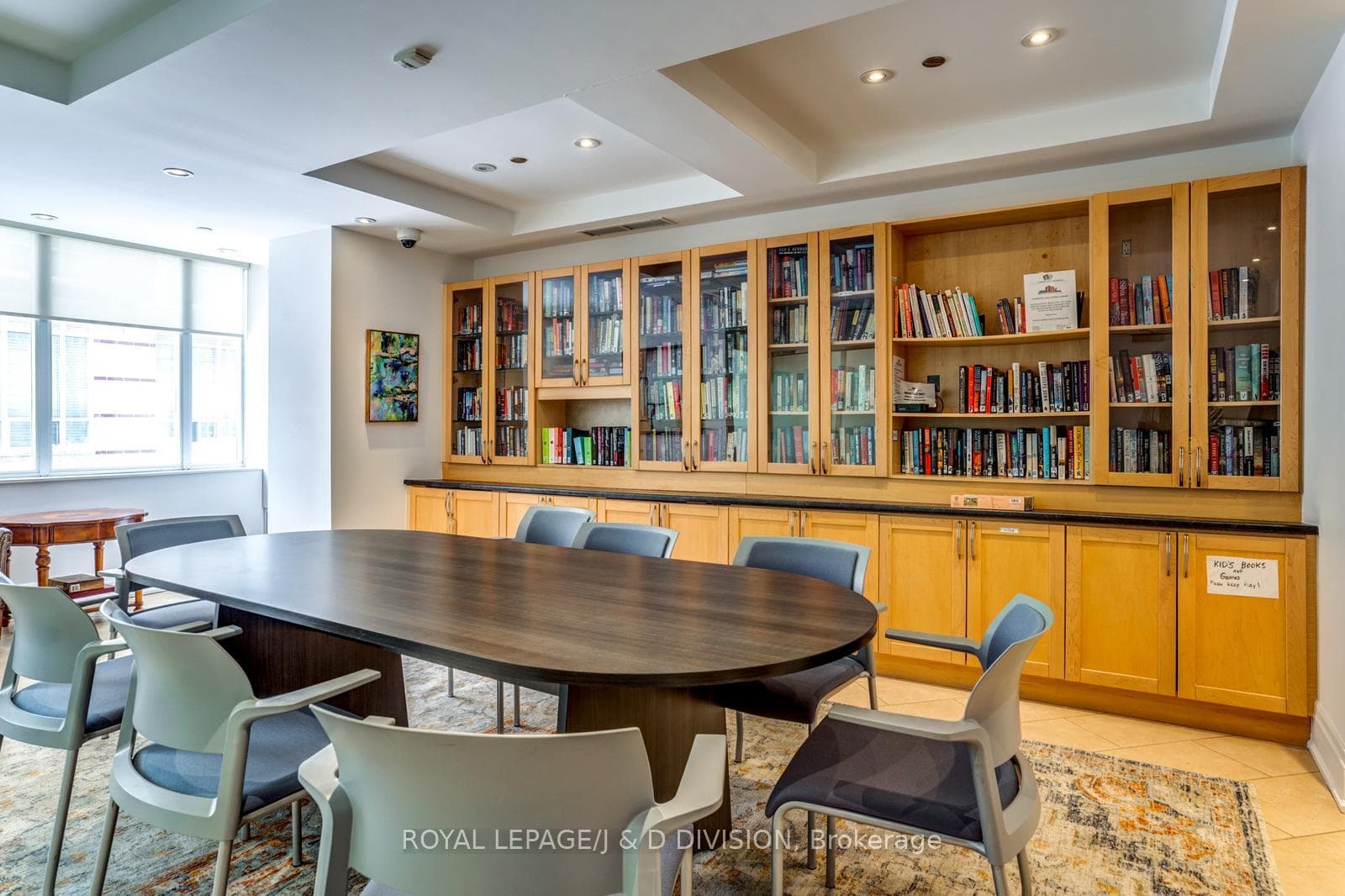 451 Rosewell Avenue Unit 601 photo 32