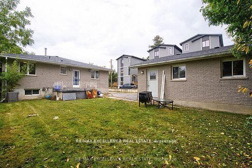 1595 Borden Street photo 35