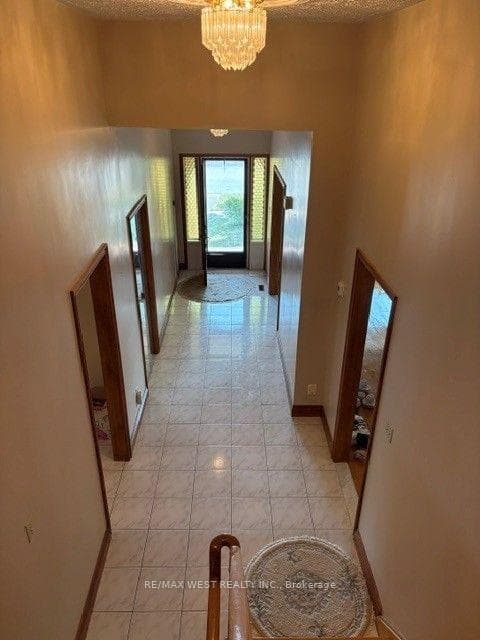 98 Jeanne Drive photo 4