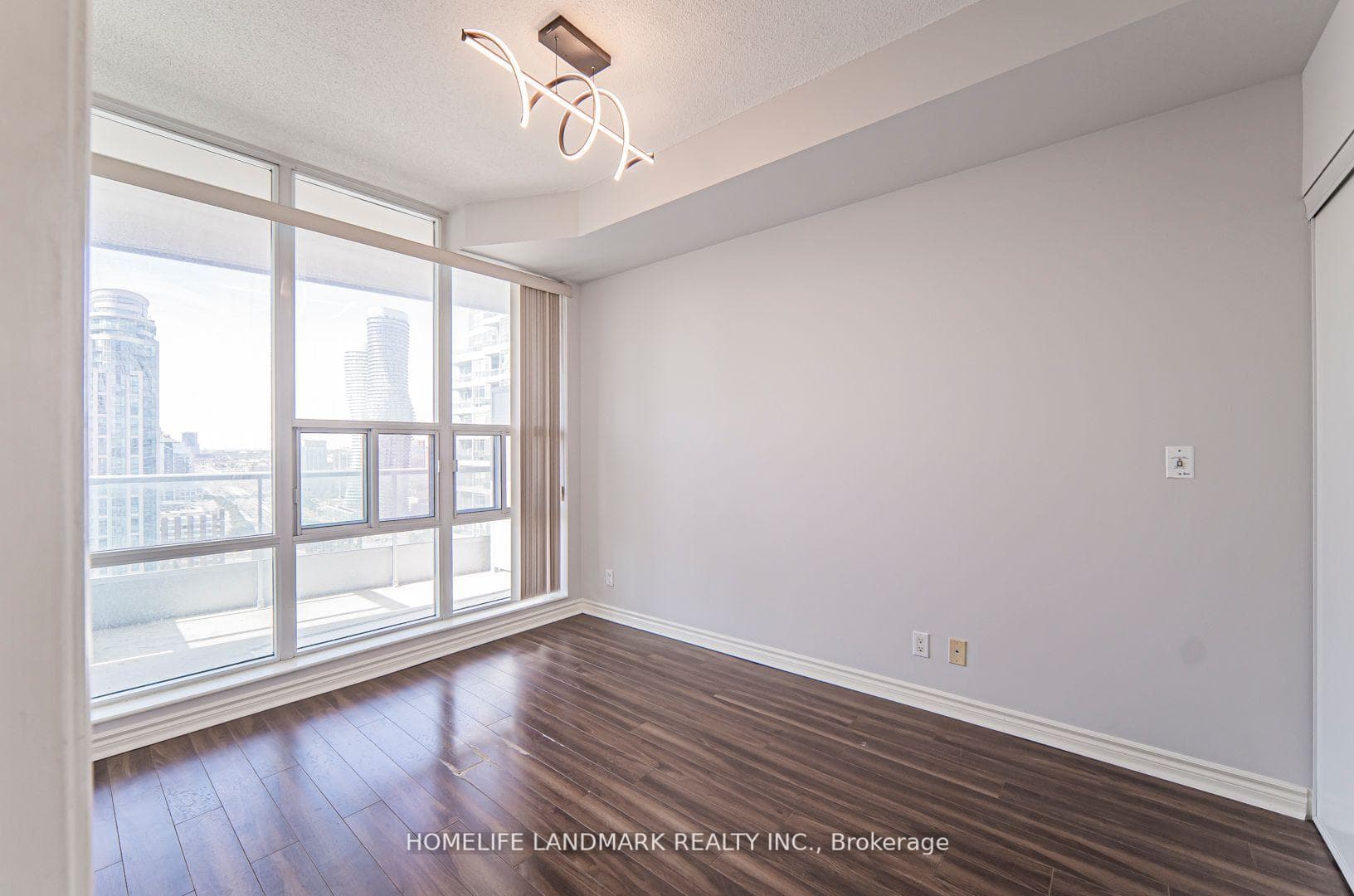 33 Elm Drive Unit 2506 photo 14