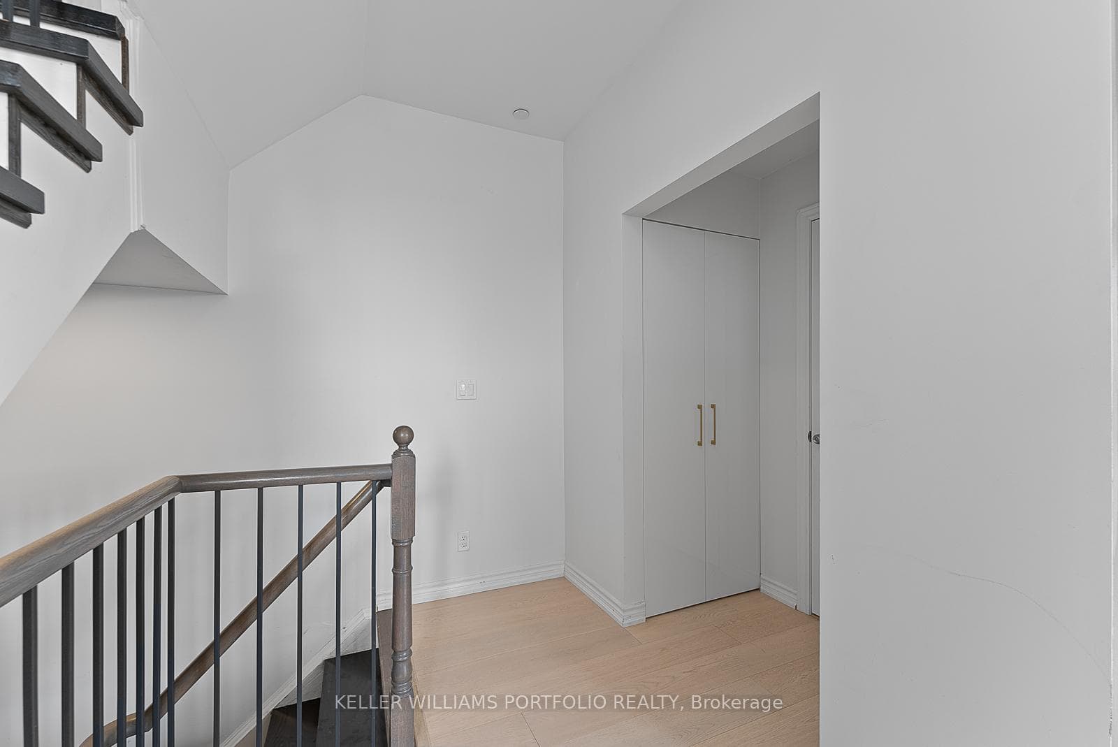 50 Carnation Avenue Unit 131 photo 8