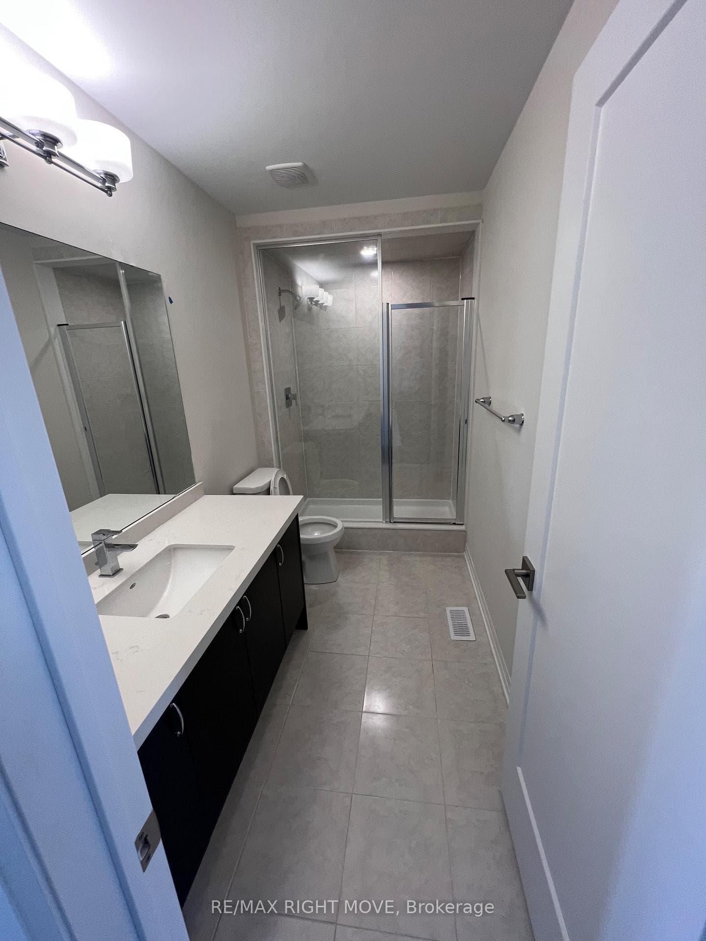 3701 Quayside Drive photo 6