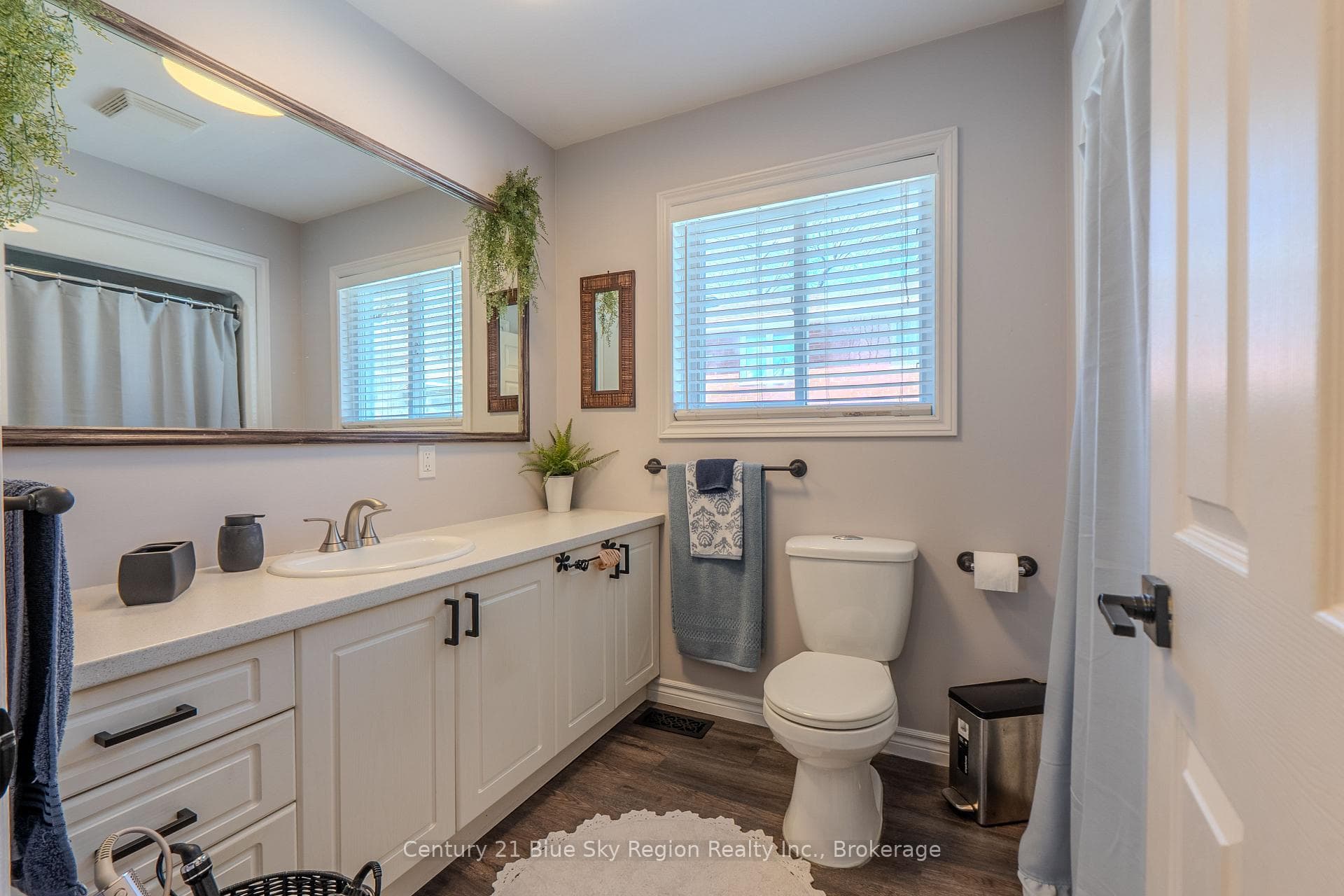 208 Gould Avenue photo 17