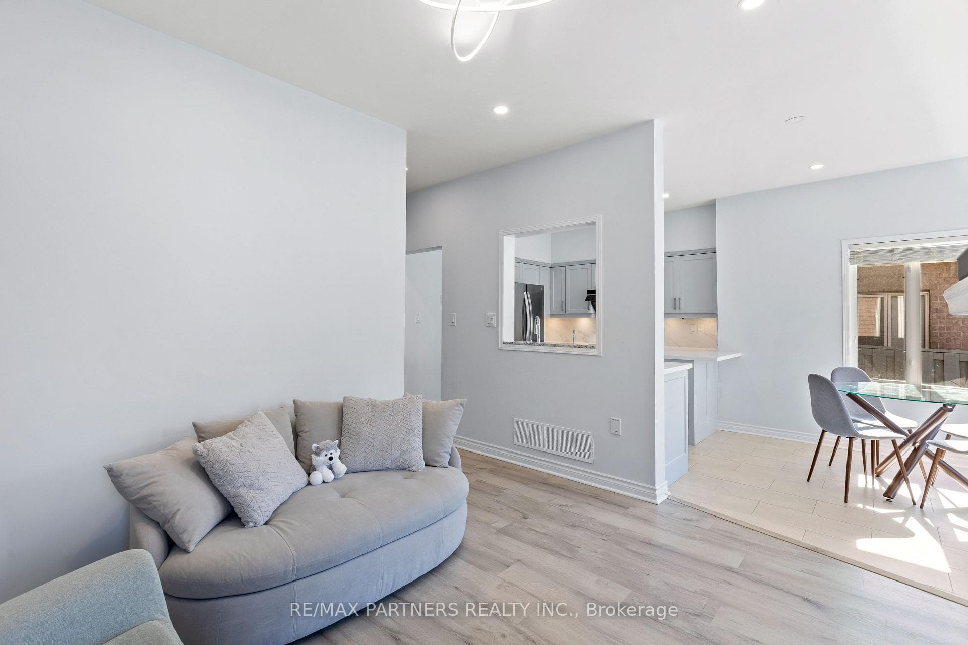46 Cynthia Jean Street photo 18
